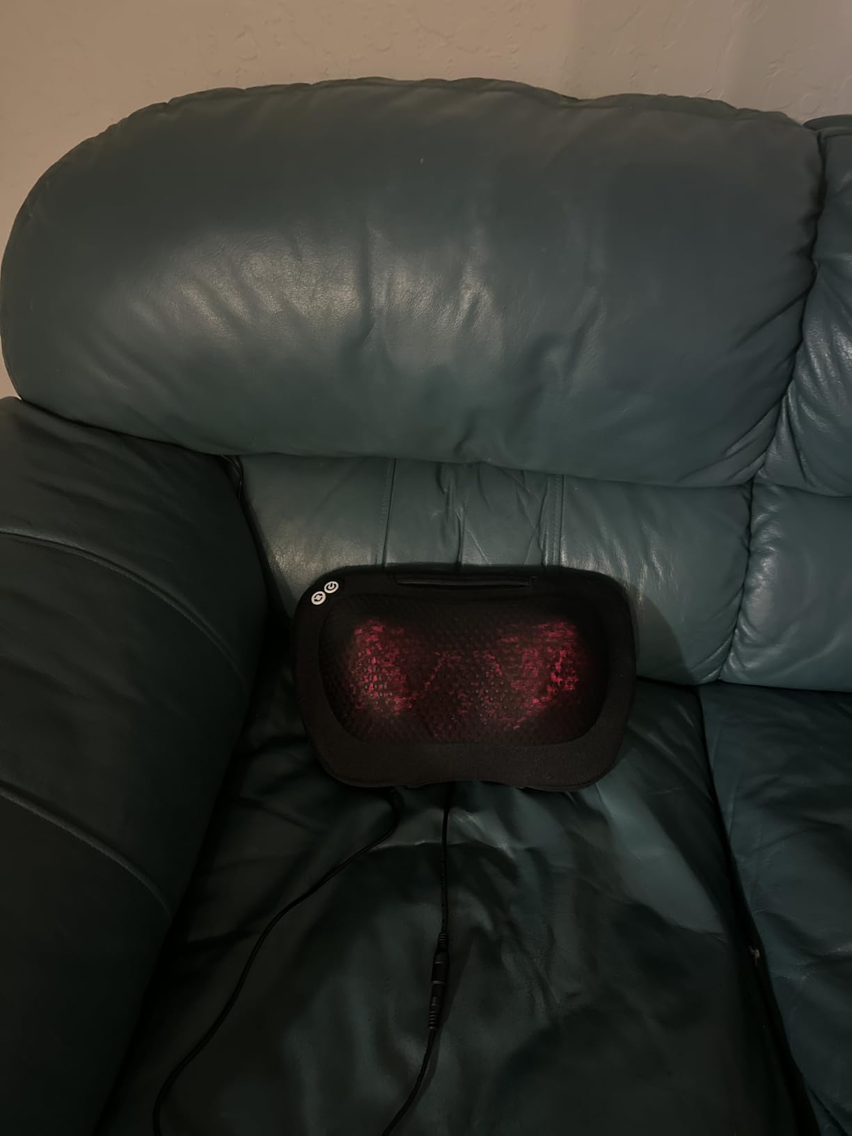 VIKTOR JURGEN Shiatsu Back Massager with Heat, Deep Tissue for Pain Relief | Electric 3D Kneading Massage Pillow for Neck, Shoulder, Back, Christmas for Men Women Dad Wife Mom Gifts (NOT Cordless) customer photo 2