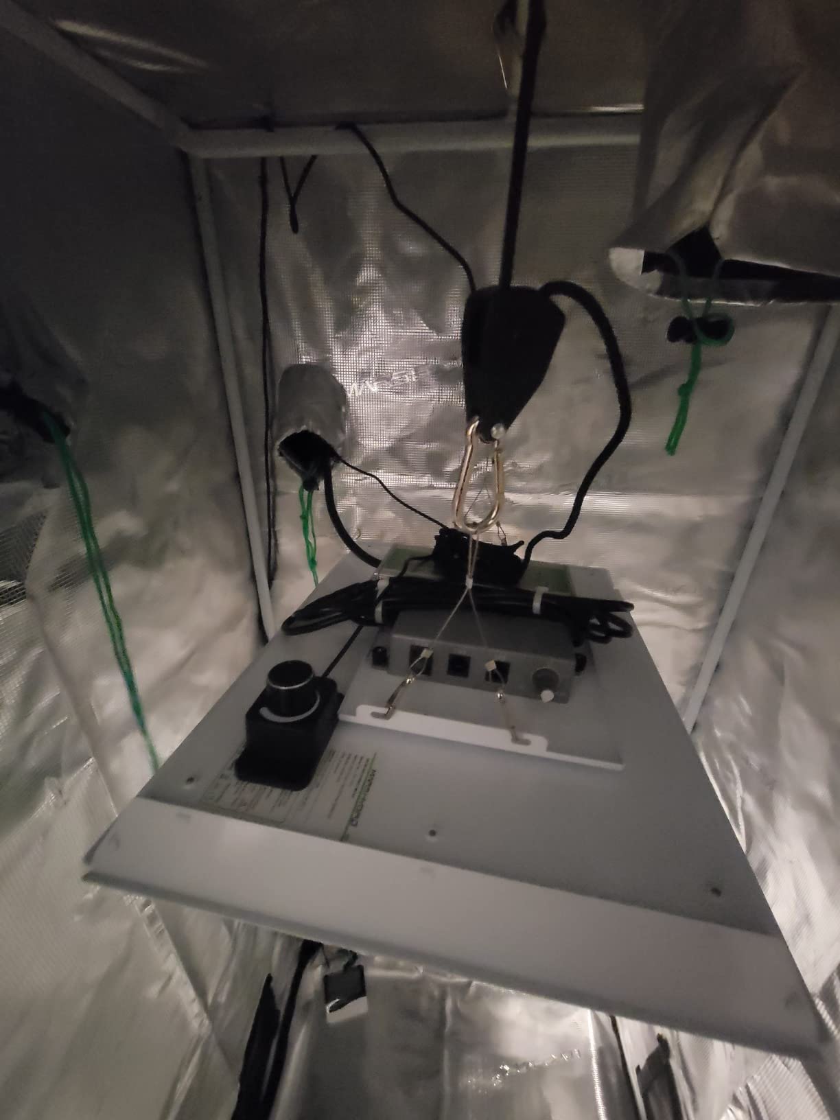 MARS HYDRO 3x3 Smart Grow Tent Kit with TS1000 with iControl Controller customer photo 1