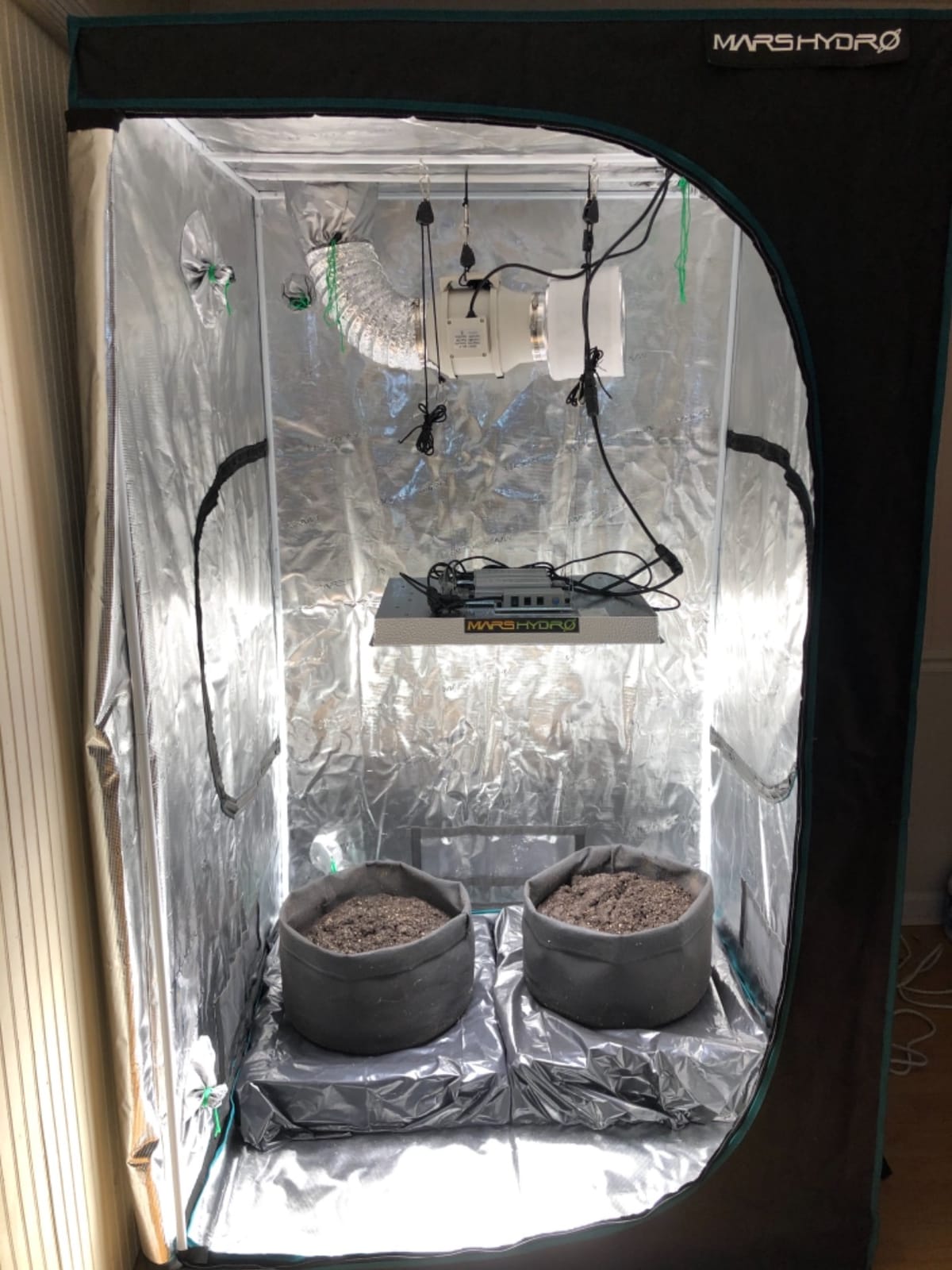 MARS HYDRO 4x4 Smart Grow Tent Kit with TSW2000 with iControl Controller customer photo 1