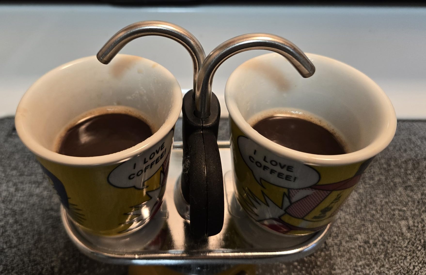 Bialetti - Mini Express Magritte: Moka Set includes Coffee Maker 2-Cup (2.8 Oz) + 2 shot glasses, Red, Aluminium customer photo 1