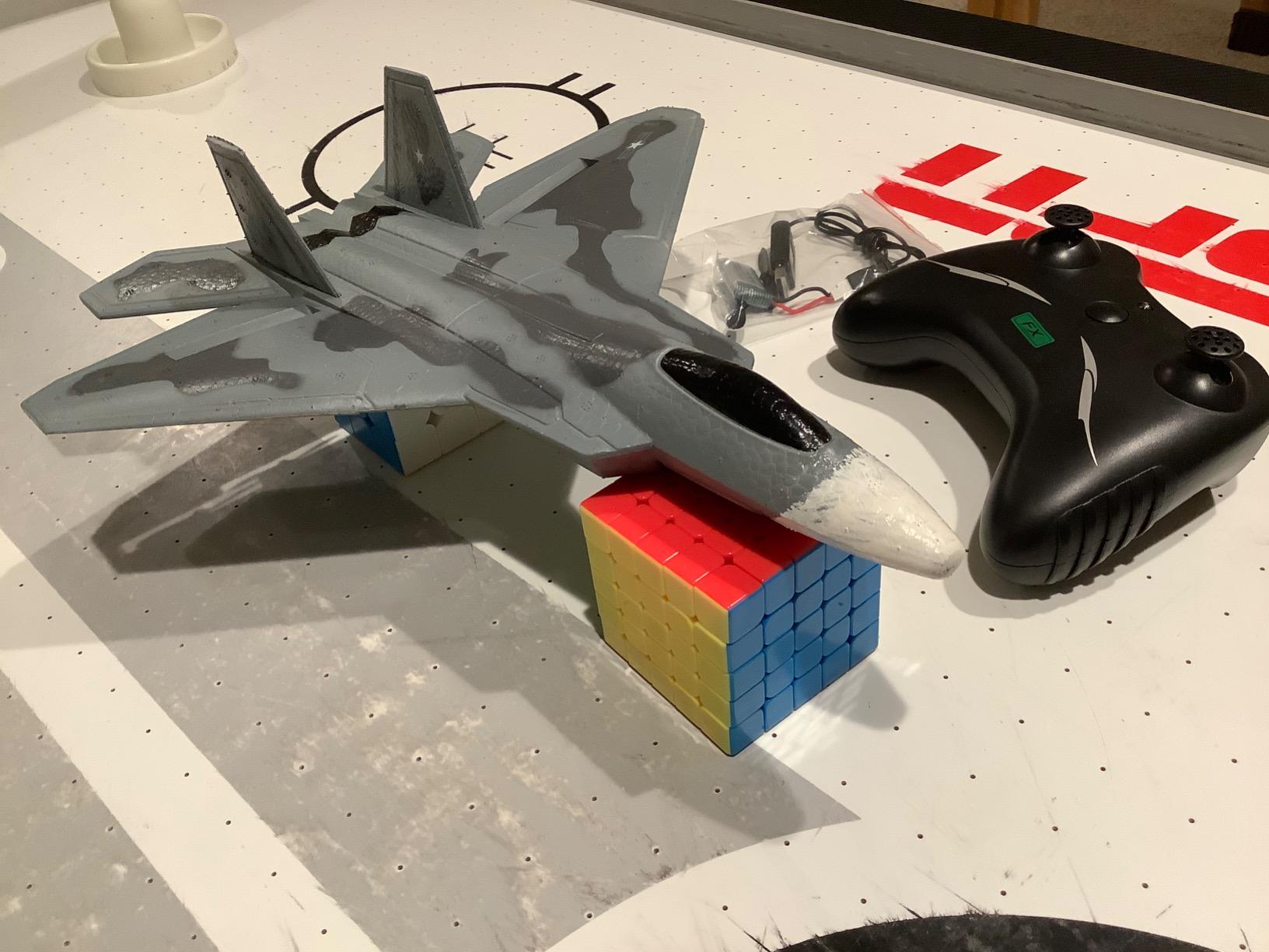 2CH F-22 RC Glider, Easy Fly RC Plane for Kids & Beginners | 2.4GHz anti-interference, stable flight, crash-resistant foam, RTF for kid beginners, Ready to fly out of box customer photo 1