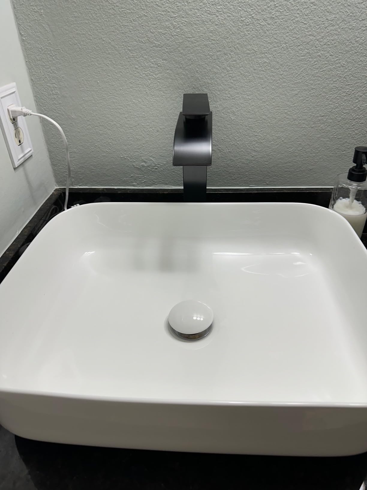 Airuida Vessel Sink Faucet,Black Tall Waterfall Faucet Without Drain customer photo 2
