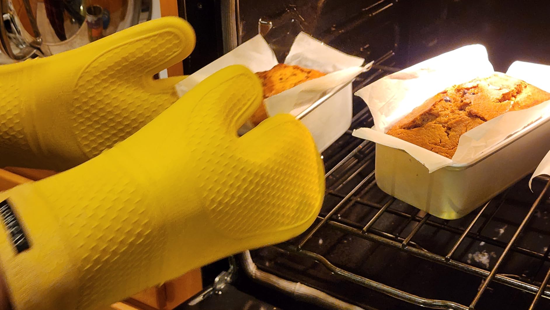 RORECAY Silicone Oven Mitts and Pot Holders Sets, Gloves for Kitchen, Gray | Set of 6 Kitchen Mitts for Baking & Cooking, Heat Resistant 500 F, 15 Extra Long, Non-Slip & Waterproof, Quilted Cotton customer photo 1