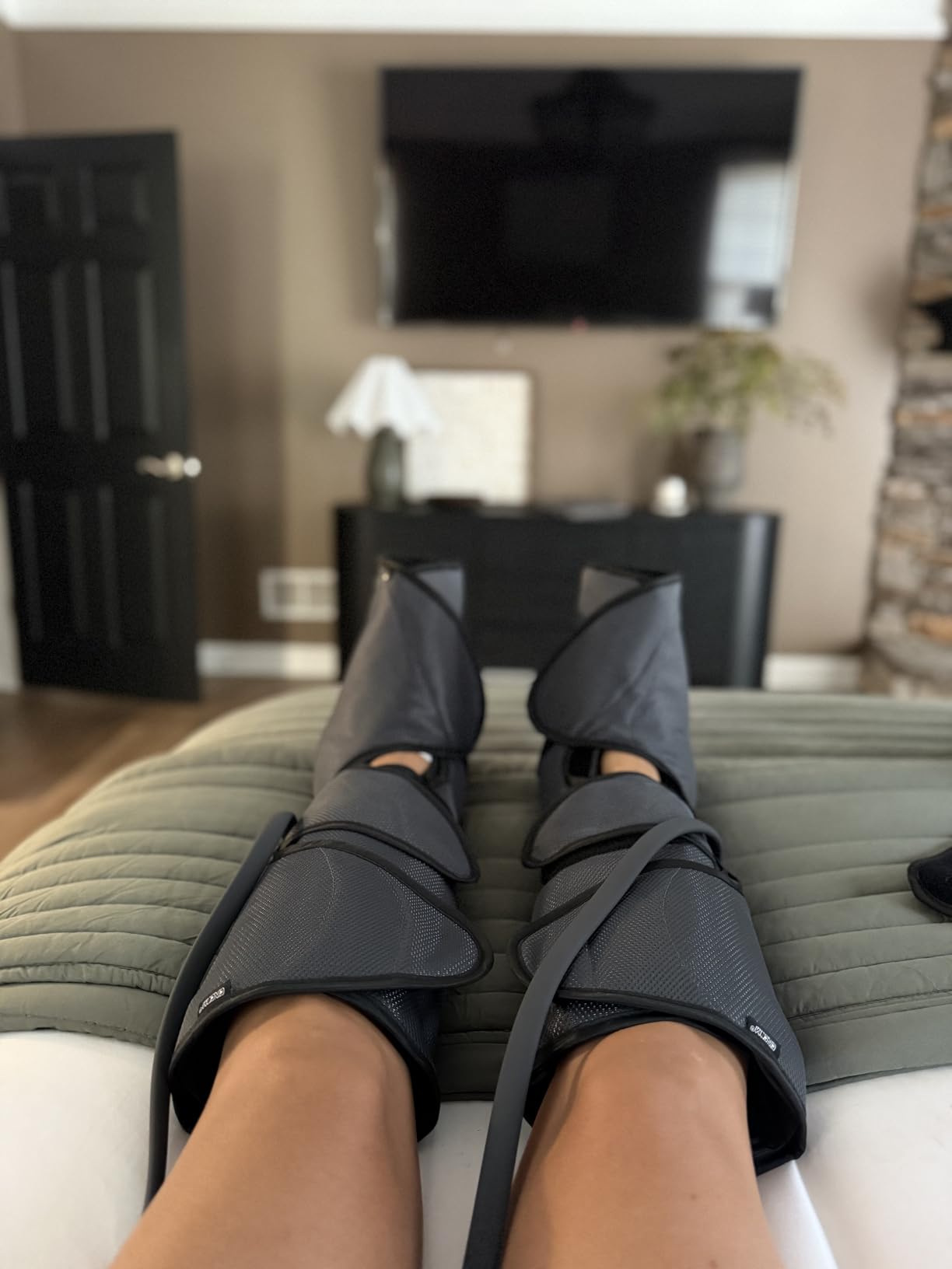 CINCOM Leg Massager with Heat and Air Compression FSA - HSA customer photo 1