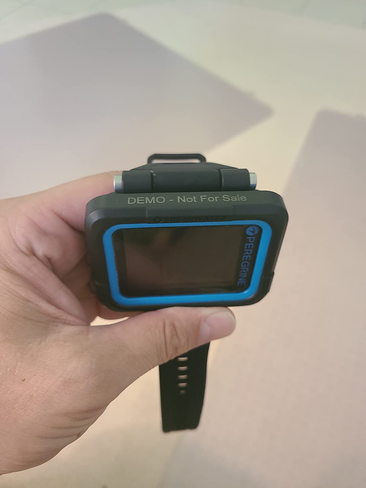 Shearwater Research Peregrine Adventures Edition Dive Computer customer photo 1