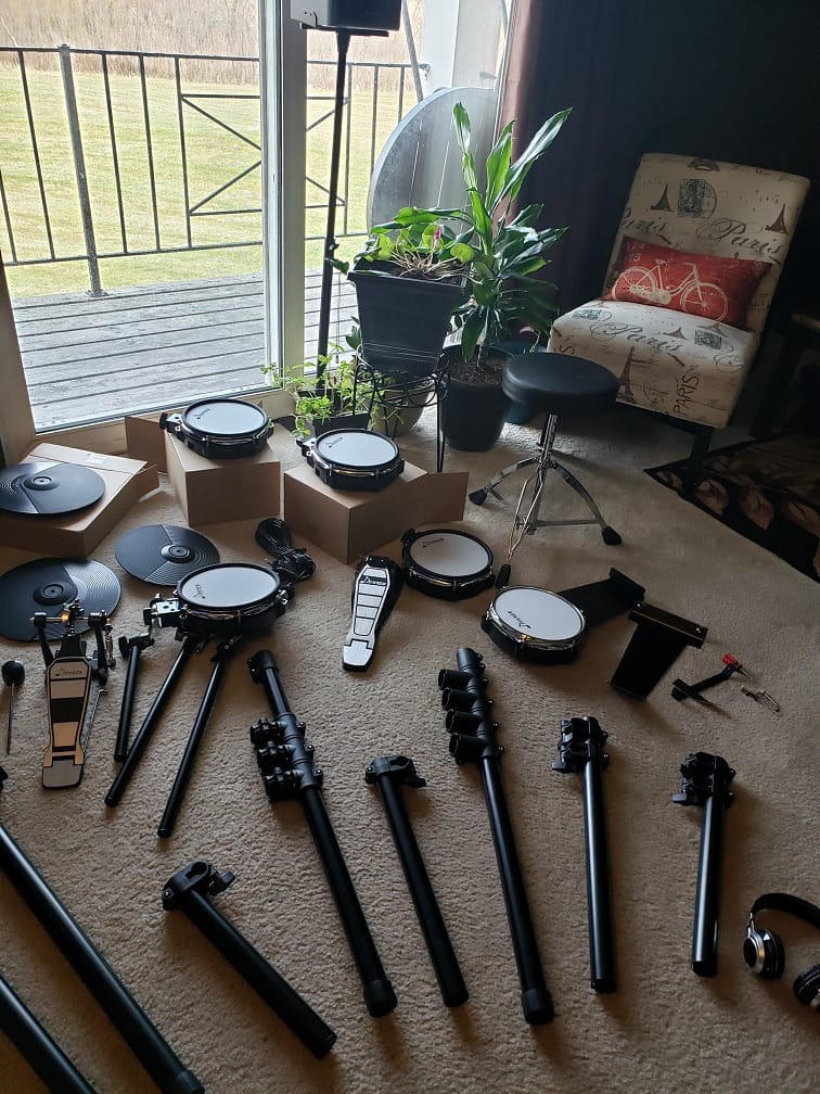 Donner DED-200 Electric Drum Sets with Quiet Mesh Drum Pads, 2 Cymbals w/Choke, 31 Kits and 450+ Sounds, Throne, Headphones, Sticks, USB MIDI, Melodics Lessons (5 Pads, 3 Cymbals) customer photo 1