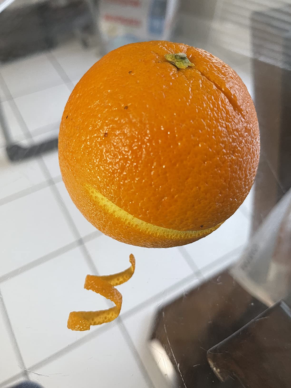 KITCHENDAO Citrus Lemon Peeler Zester Tool to Save Effort, Ultra Sharp Lemon Rind Twist Peeler Tool Bar Bartender Lime Stripper for Cocktails Kitchen, Yellow customer photo 2