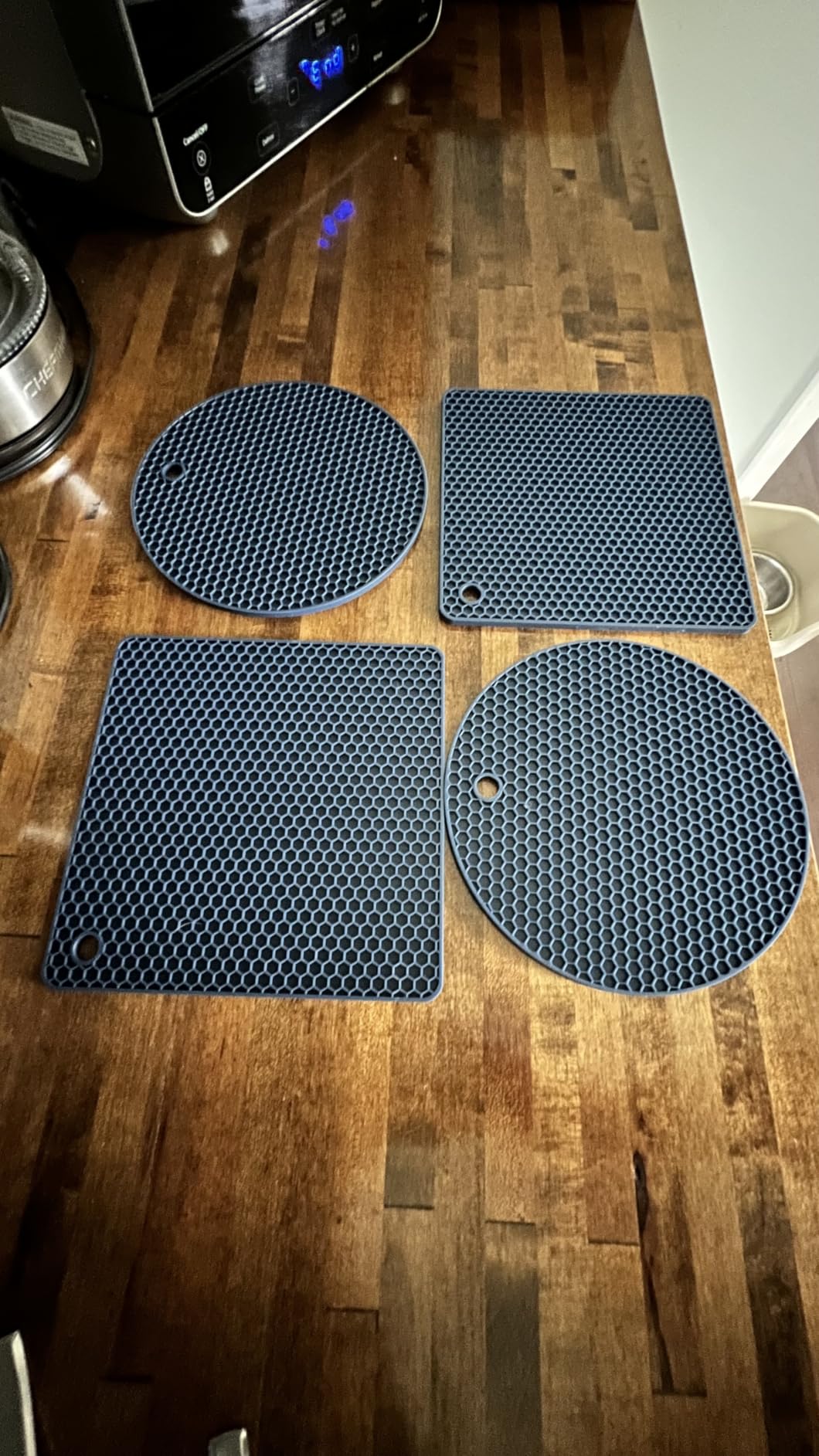 Joyhalo 4 Pack Trivets for Hot Dishes customer photo 1
