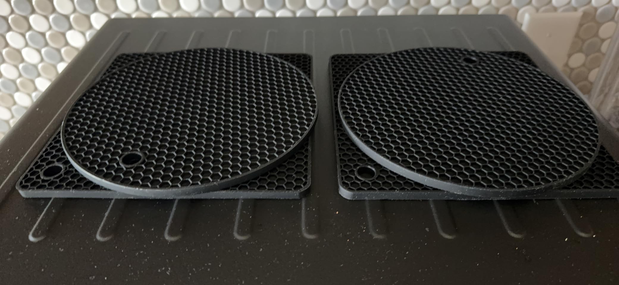 Joyhalo 4 Pack Trivets for Hot Dishes customer photo 2