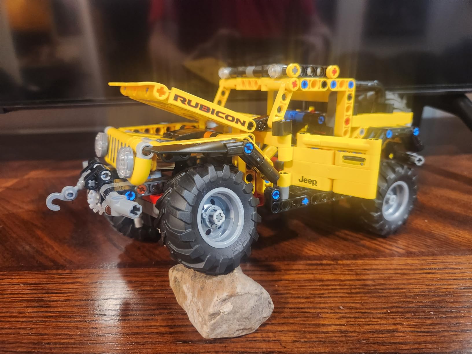 LEGO Technic Jeep Wrangler 4x4 Toy Car 42122 Model Building Kit - All Terrain Off Roader SUV Set, Authentic and Functional Design, STEM Birthday Gift Idea for Kids, Boys, and Girls Ages 9+ customer photo 1