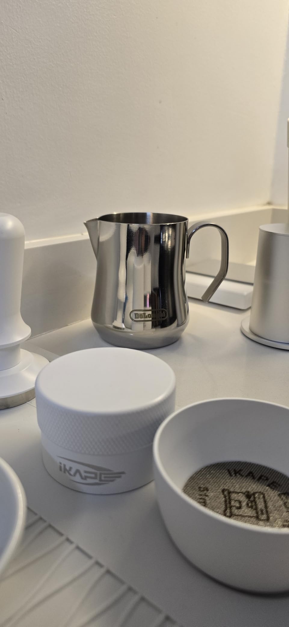 De'Longhi Milk Frothing Pitcher, Stainless Steel, 17 oz - DLSC069 customer photo 2