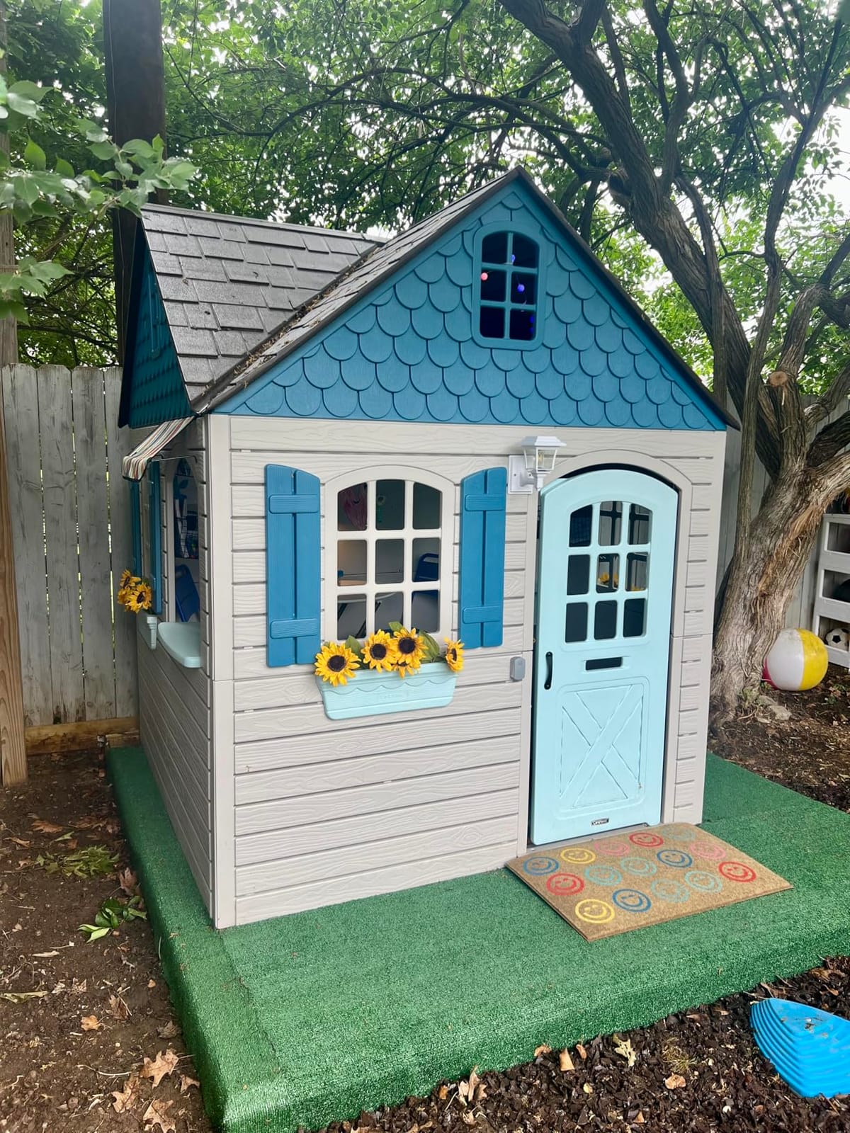 Lifetime Heavy Duty Plastic Outdoor Playhouse, 6ft x 6ft x 7 ft Tall, Beige & Blue customer photo 2
