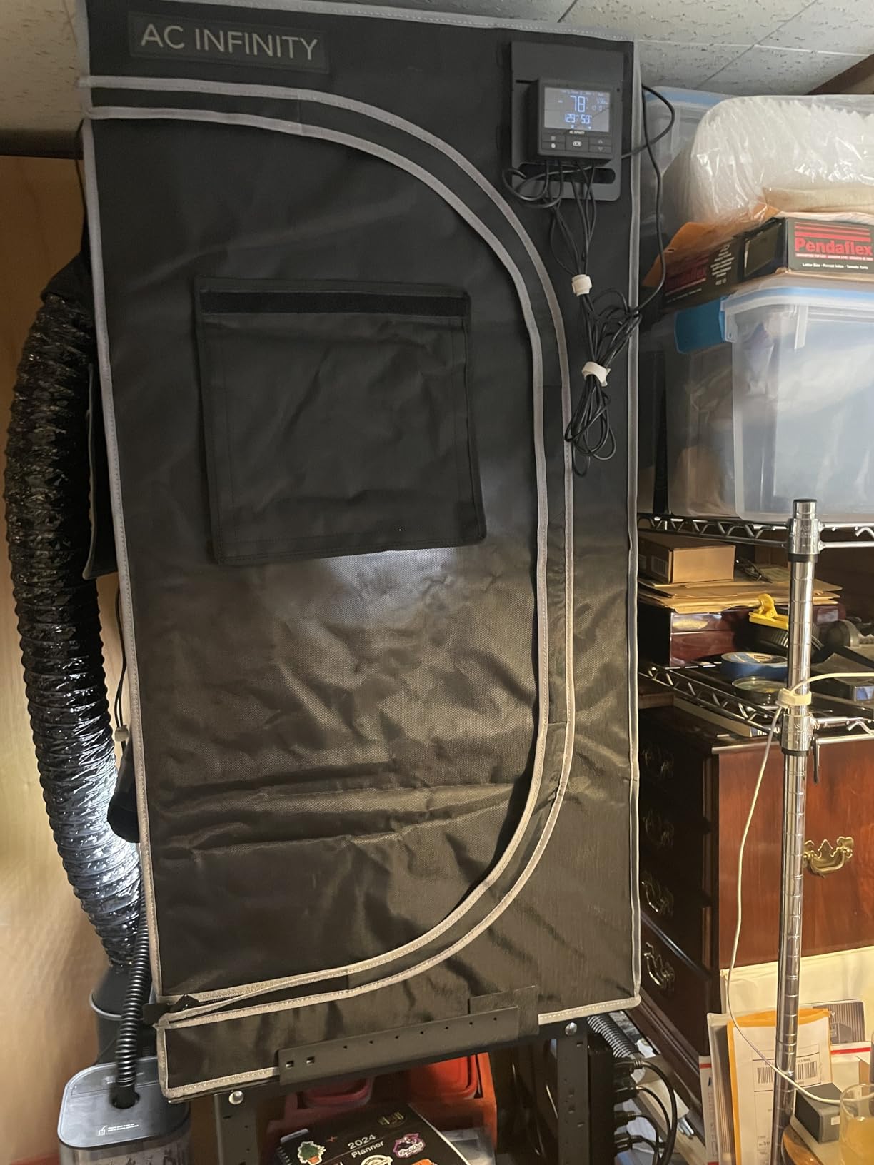 AC Infinity CLOUDLAB 844, Advance Grow Tent 4x4, Thickest Poles & Mylar customer photo 2