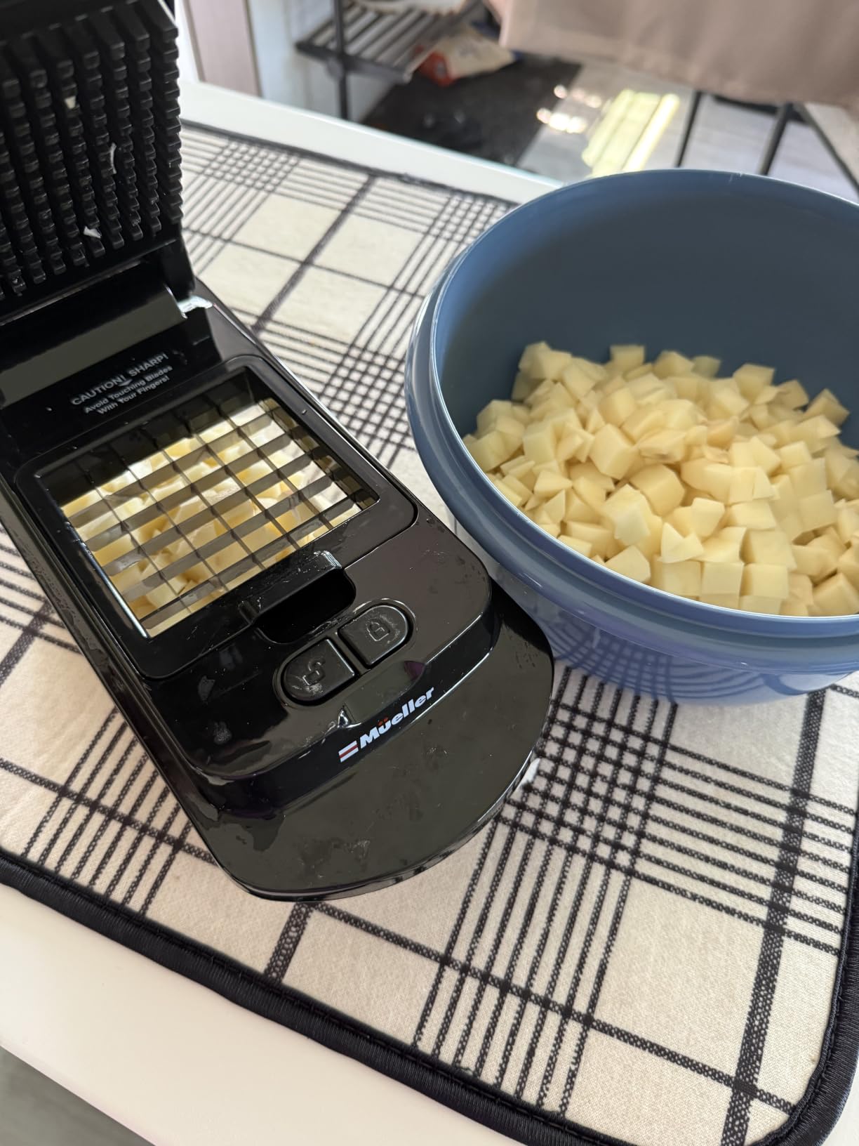 Mueller The Real Original Pro Vegetable Chopper & Mandoline Slicer, 10-in-1 customer photo 1