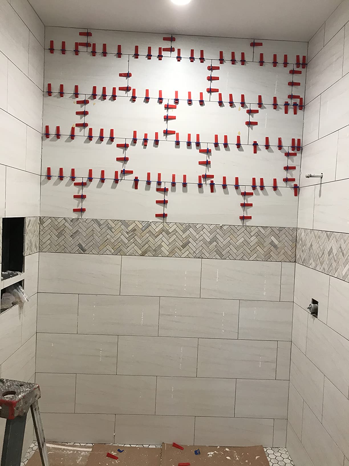 Tile Leveling System 1/16