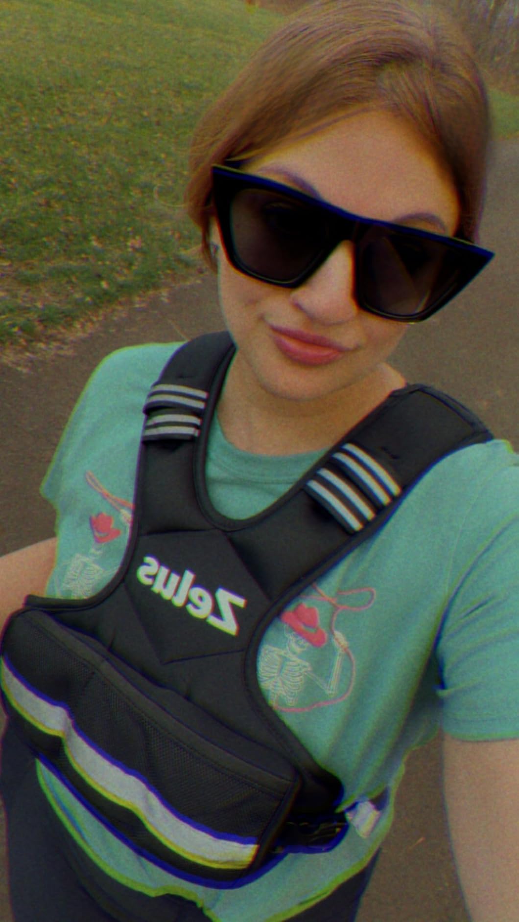 ZELUS Weighted Vest for Men Women,Adjustable 4-32lb Vest, Removable Weights customer photo 2