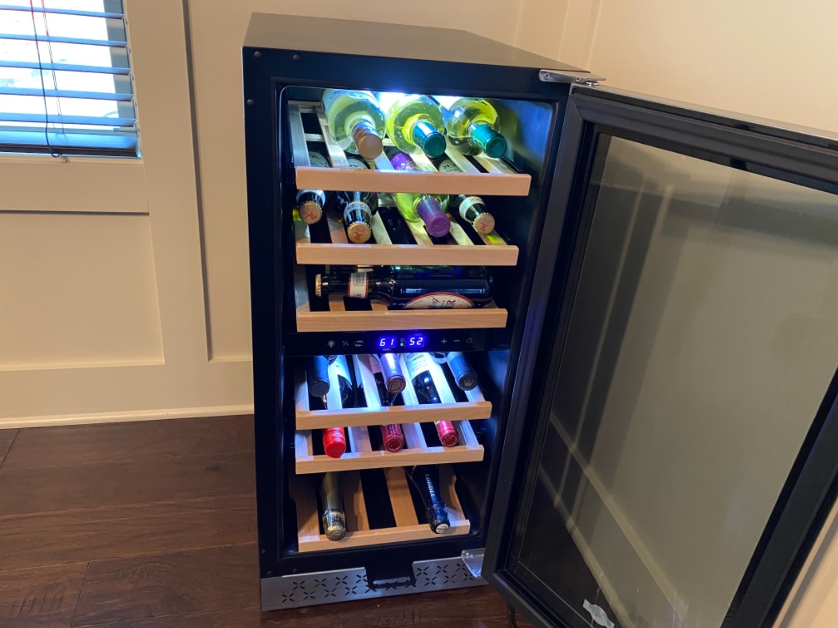 Tylza Mini Fridge 15 Inch Wine Cooler Under Counter, 30 Bottles Dual Zone Wine Fridge with Safty Lock, Wine Refrigerator Freestanding, Built-in Wine Cellars customer photo 1
