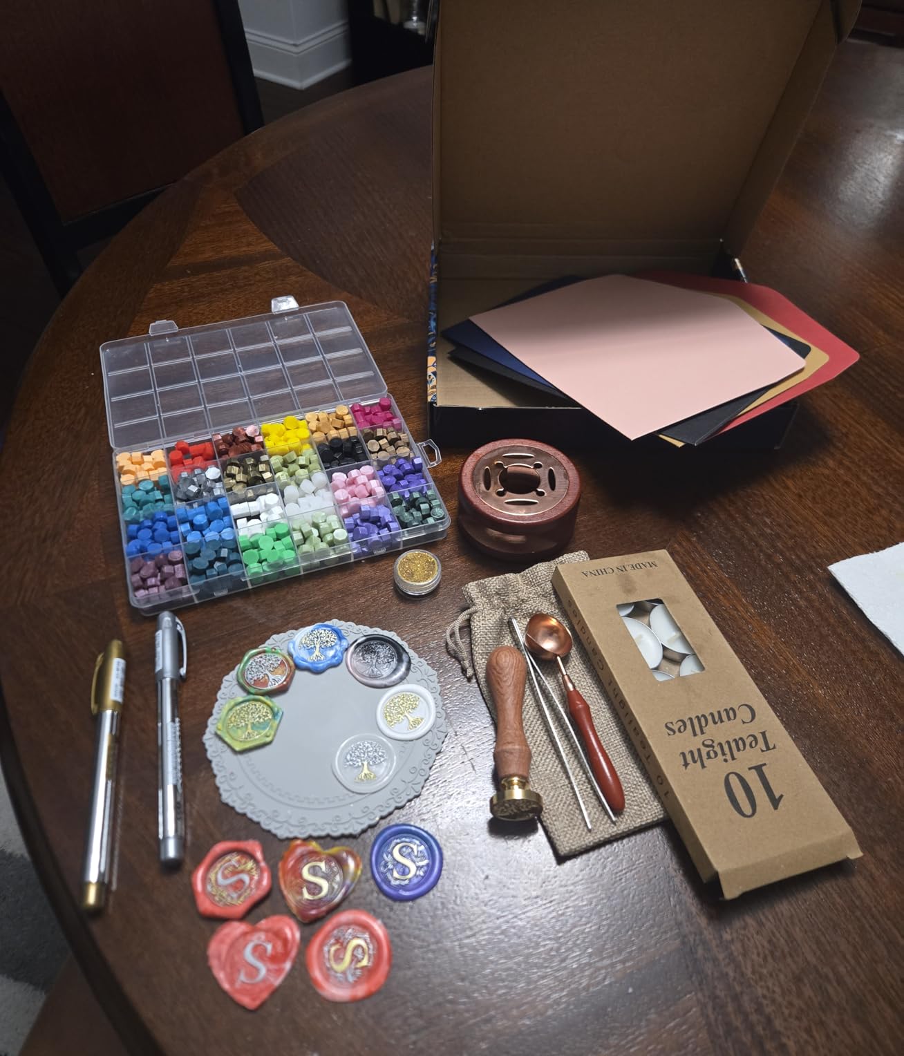 Wax Seal Stamp Kit - 24 Colors, 624 Pcs Stamp Beads, Sealing Wax Warmer, Metallic Pen & Envelope, Gift & Decoration Set customer photo 1