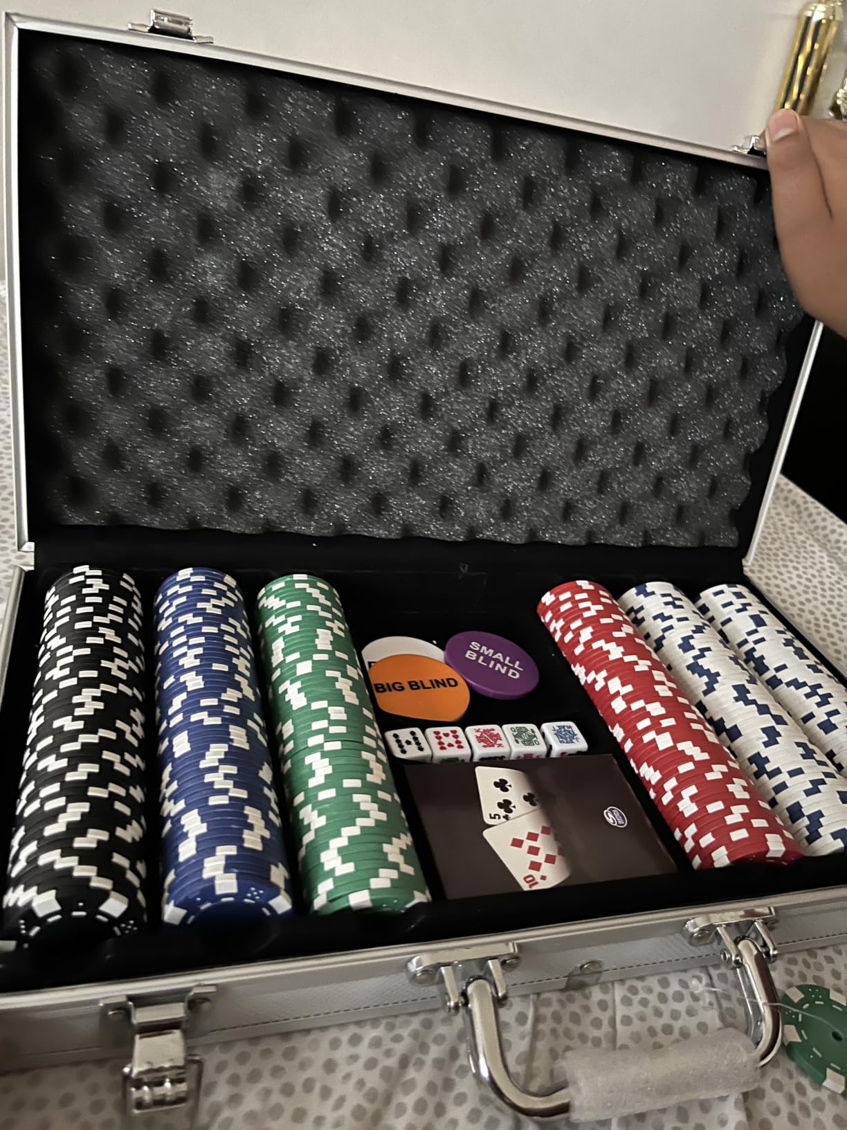 Spin Master Games 300-Piece Casino Poker Set in Metal Case Classic Game customer photo 1