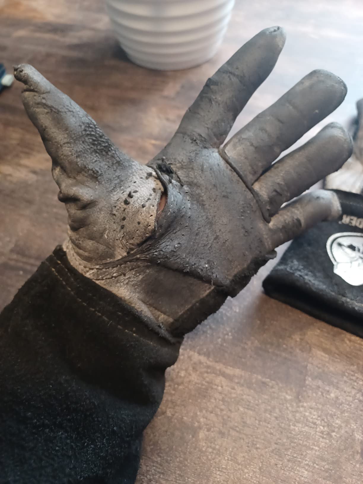 YESWELDER Premium Goatskin TIG Welding Gloves customer photo 2