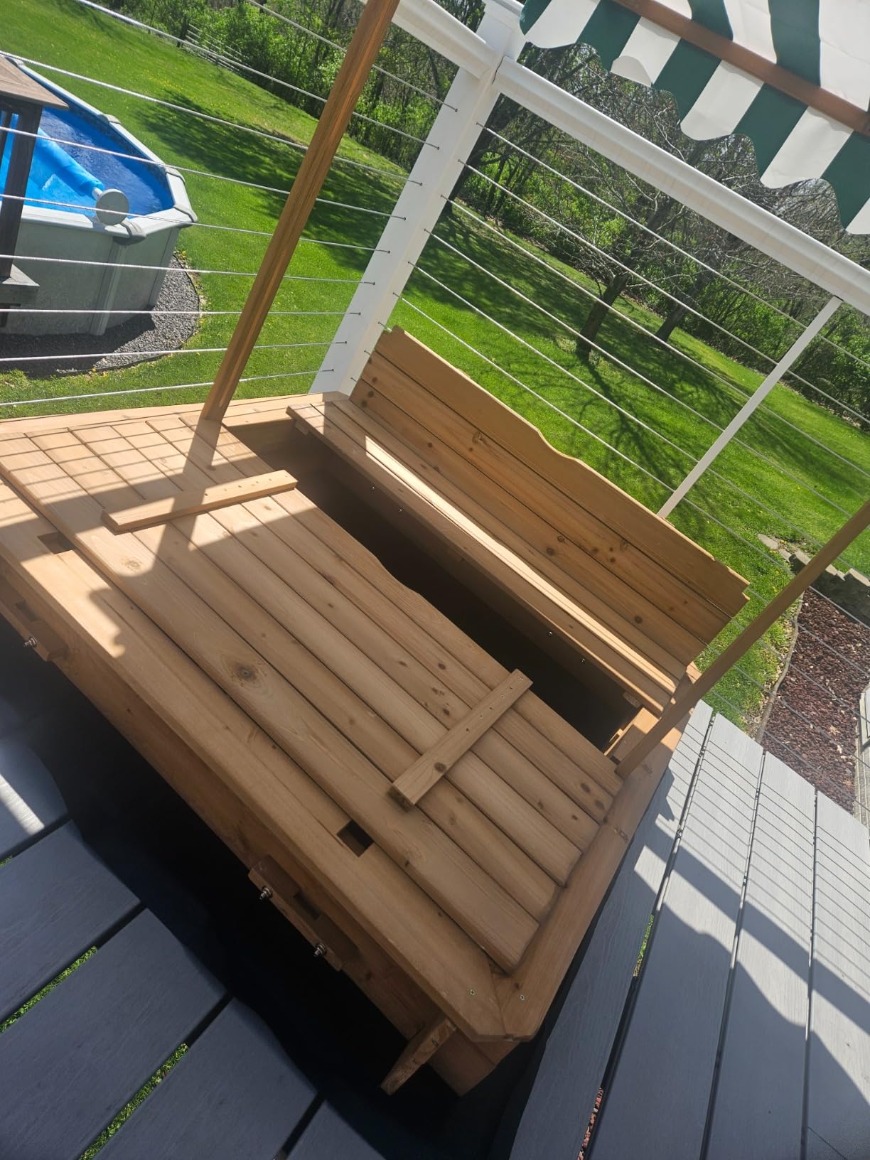 Outsunny Wooden Sandbox with Lid Canopy for Aged 3-7 47X47 in Natural customer photo 2