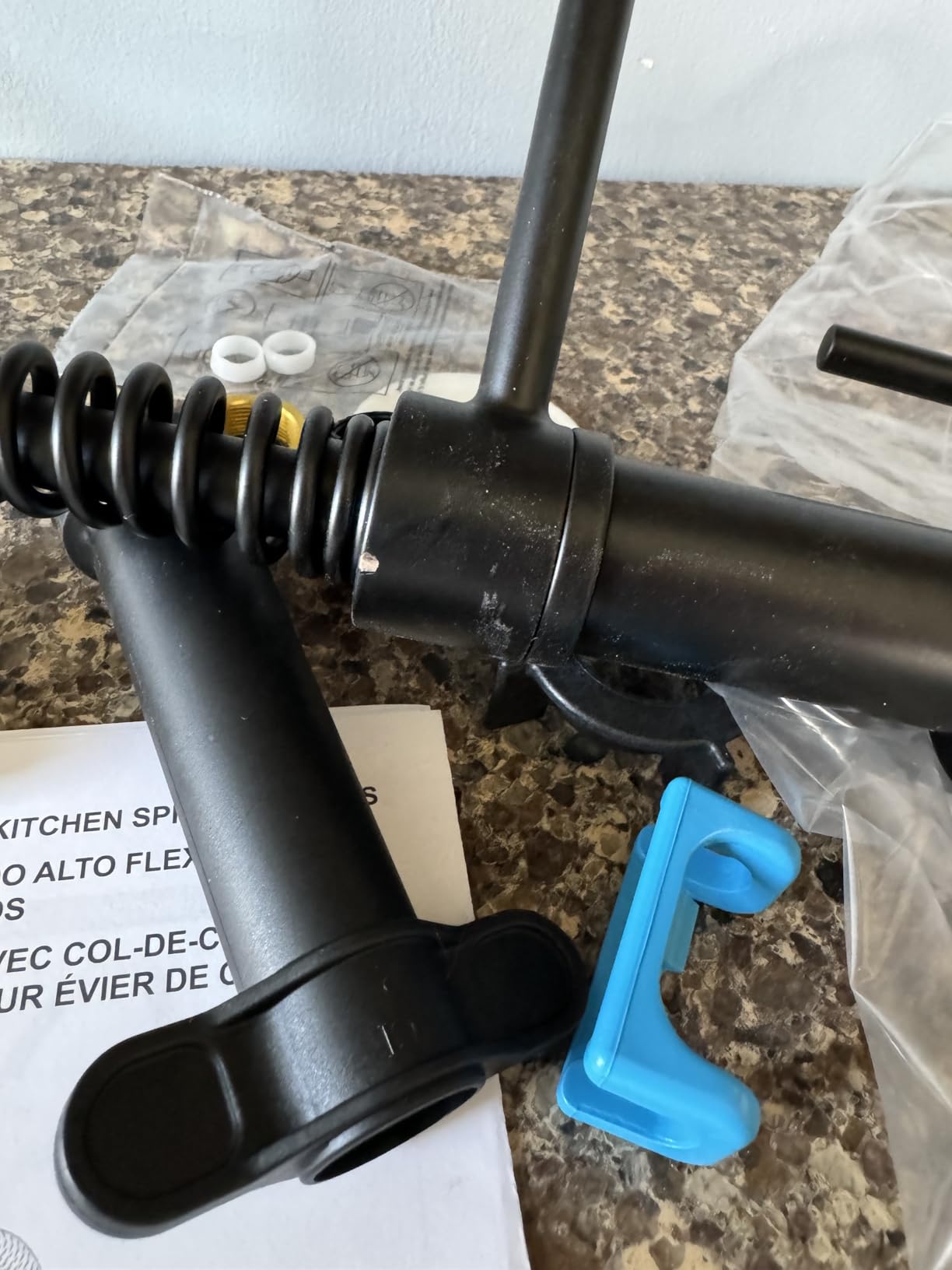 Delta Antoni Pro Style Commercial Kitchen Faucet with Pull Down Sprayer, Single Hole Matte Black Kitchen Sink Faucet, Single Handle, Matte Black 18803-BL-DST customer photo 2
