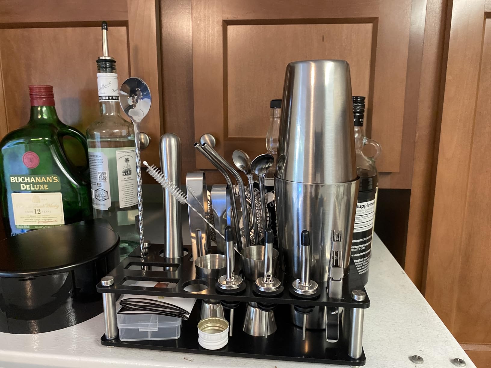KINGROW Cocktail Shaker Set, 23 Piece Bartender Kit with Stand Silver customer photo 1