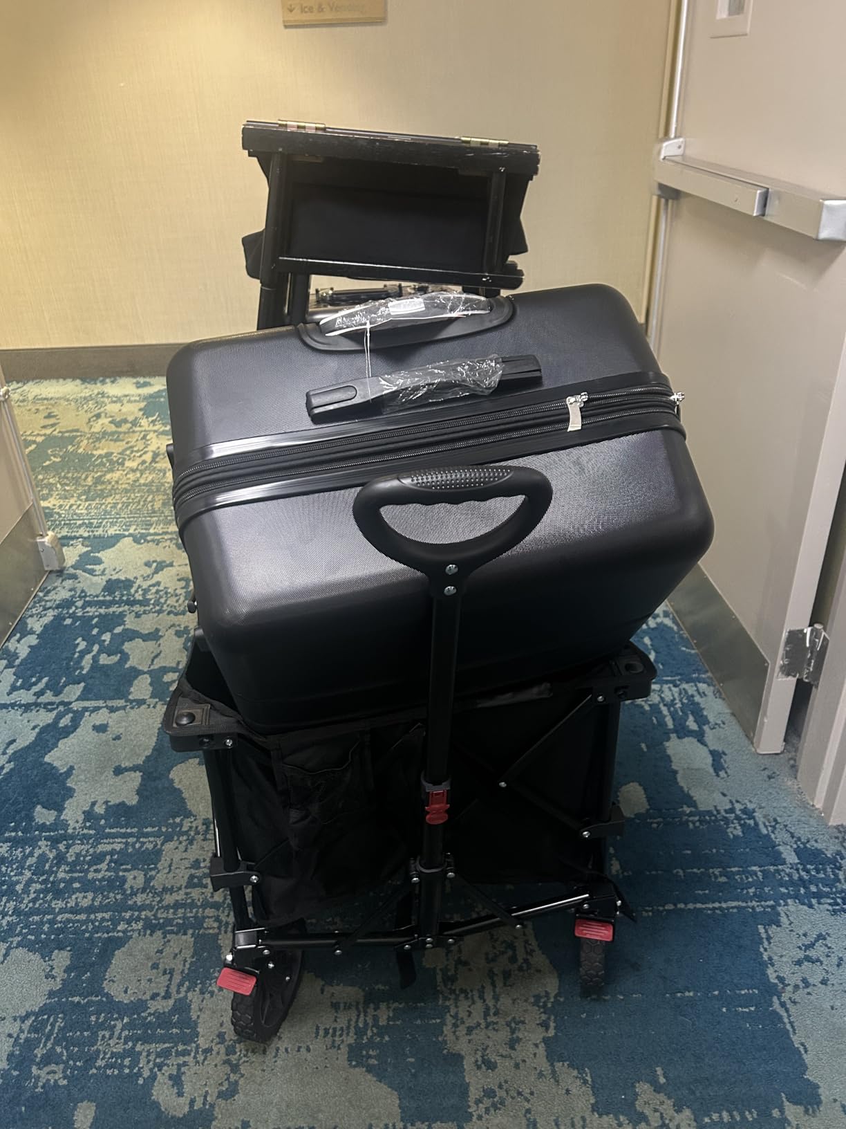 Hikenture Wagons Carts Foldable 330LBS, Heavy Duty Collapsible Wagon customer photo 2