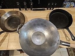 Craft Wok Flat Hand Hammered Carbon Steel Pow Wok with Wooden and Steel Helper Handle (14 Inch, Flat Bottom) / 731W316 customer photo 1