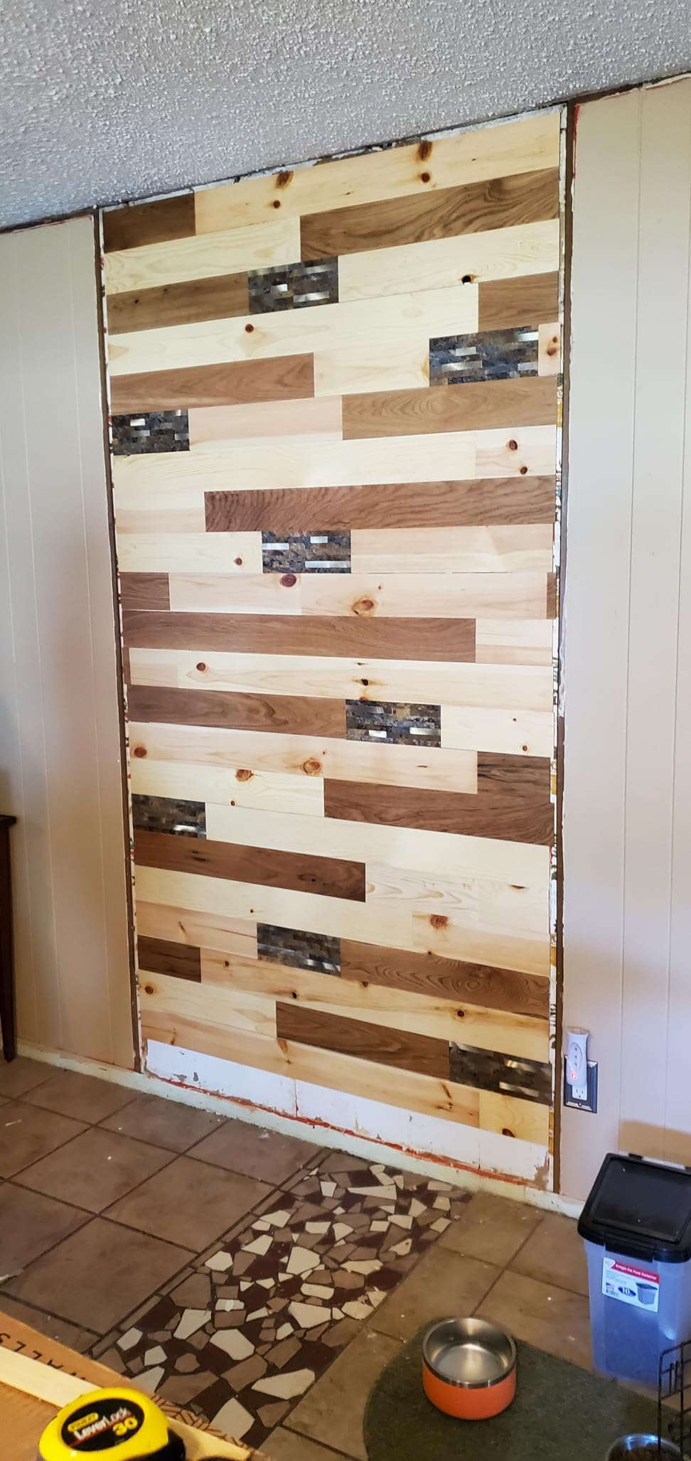 TIMBERCHiC Reclaimed Wood Planks, Peel & Stick Wall Panels, Platinum customer photo 2