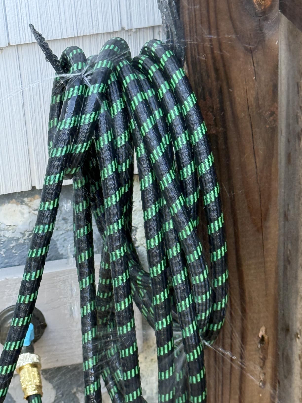J&B XpandaHose 50ft Expandable Garden Hose, Lightweight, Brass Connectors customer photo 1