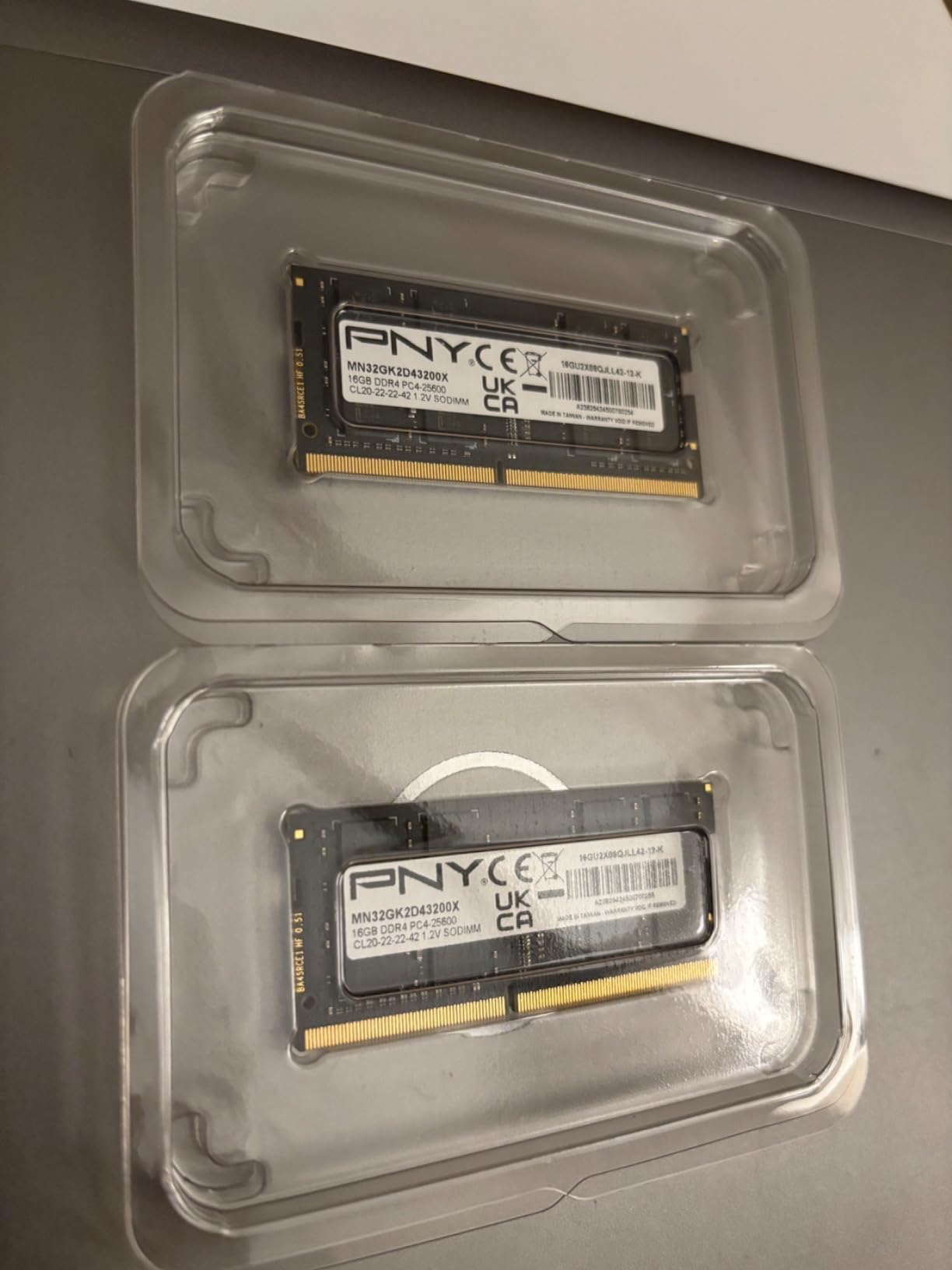 PNY DDR4 32GB (2x16GB) 3200MHz CL20 Overclocked Notebook Memory Kit | XMP 2.0 Ready, PC4-25600, CL20, 1.2V, Notebook/Laptop RAM, Compatible: 2933/2666/2400/2133MHz - MN32GK2D43200X customer photo 1