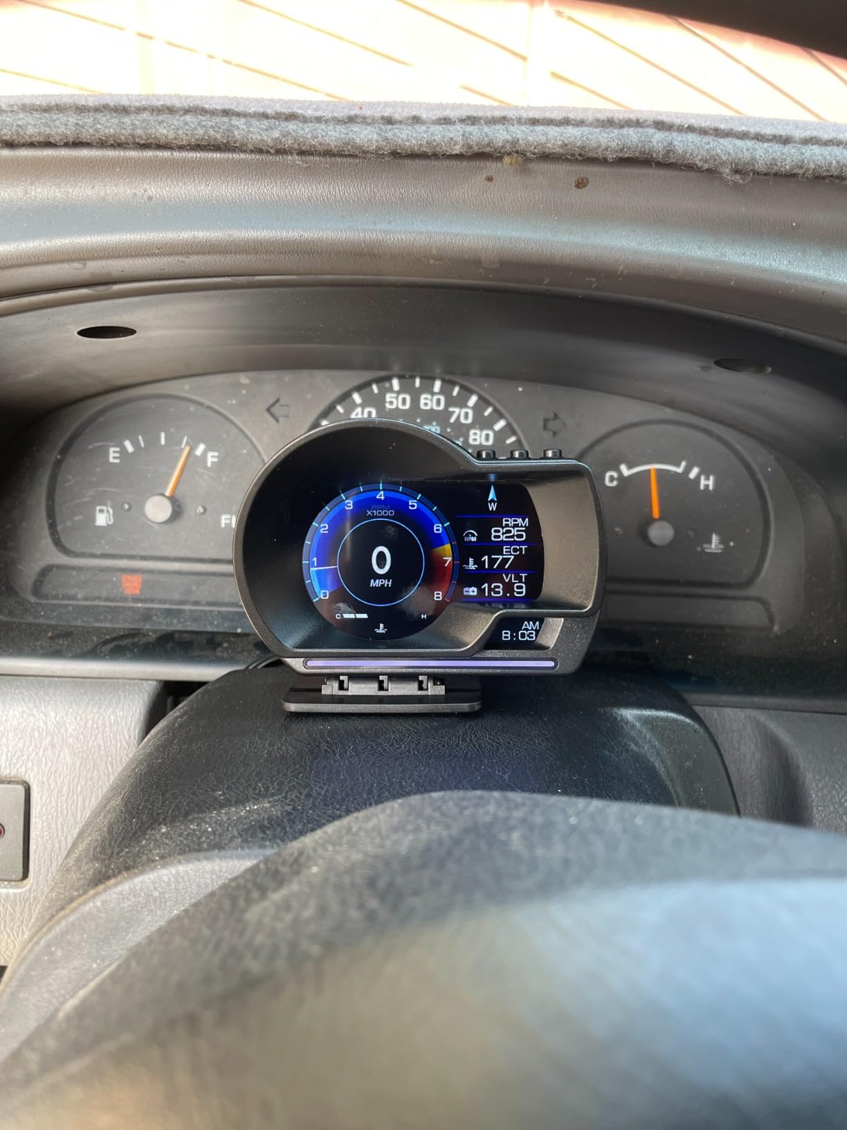 wiiyii OBD2 Gauge Display Head Up Display for Cars, Speedometer for Car P6 customer photo 2