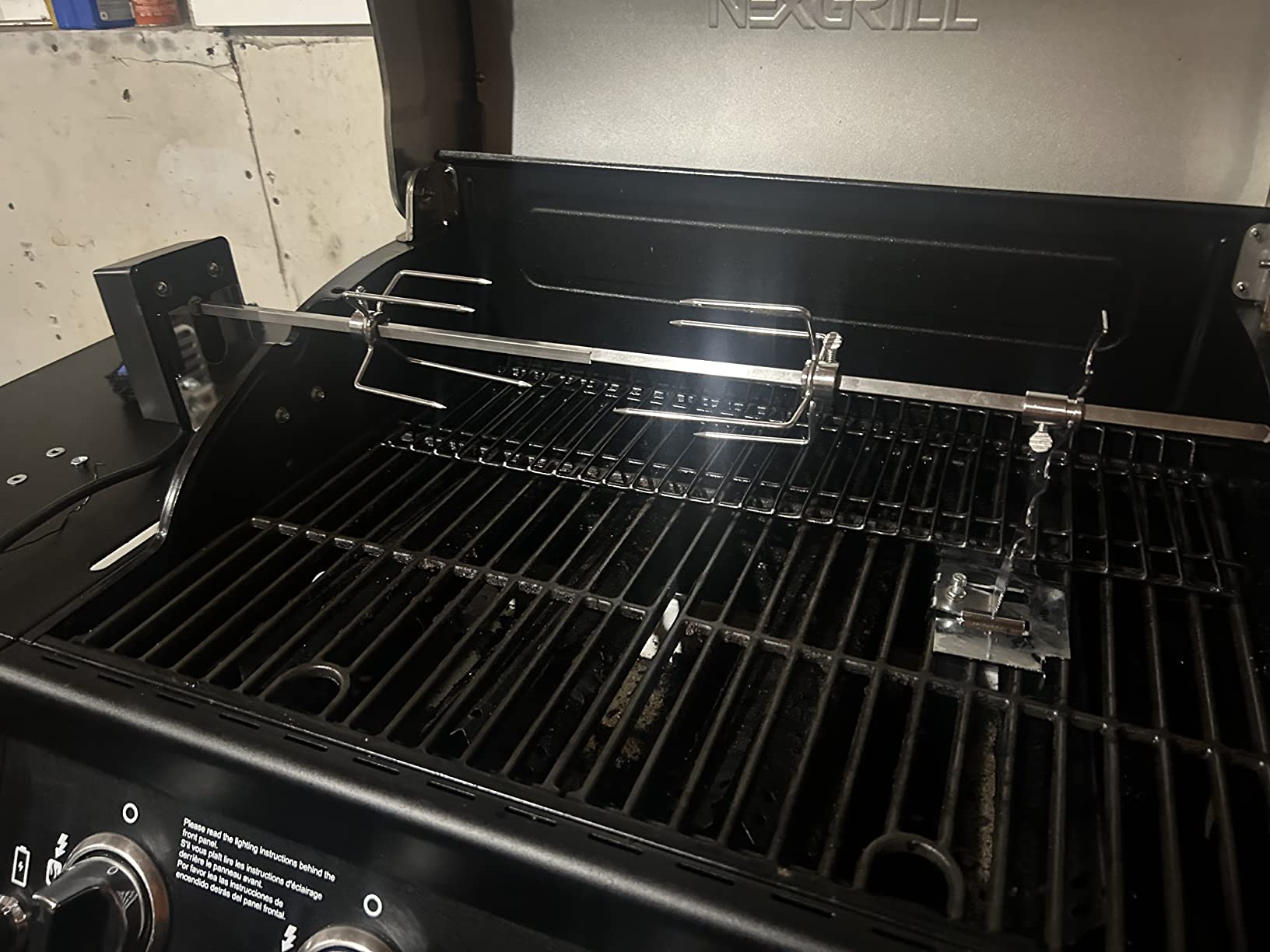 Universal Rotisserie Grill Kit, 360° Automatic Rotating Rotisserie Kit | with 120V 4W Motor, 28