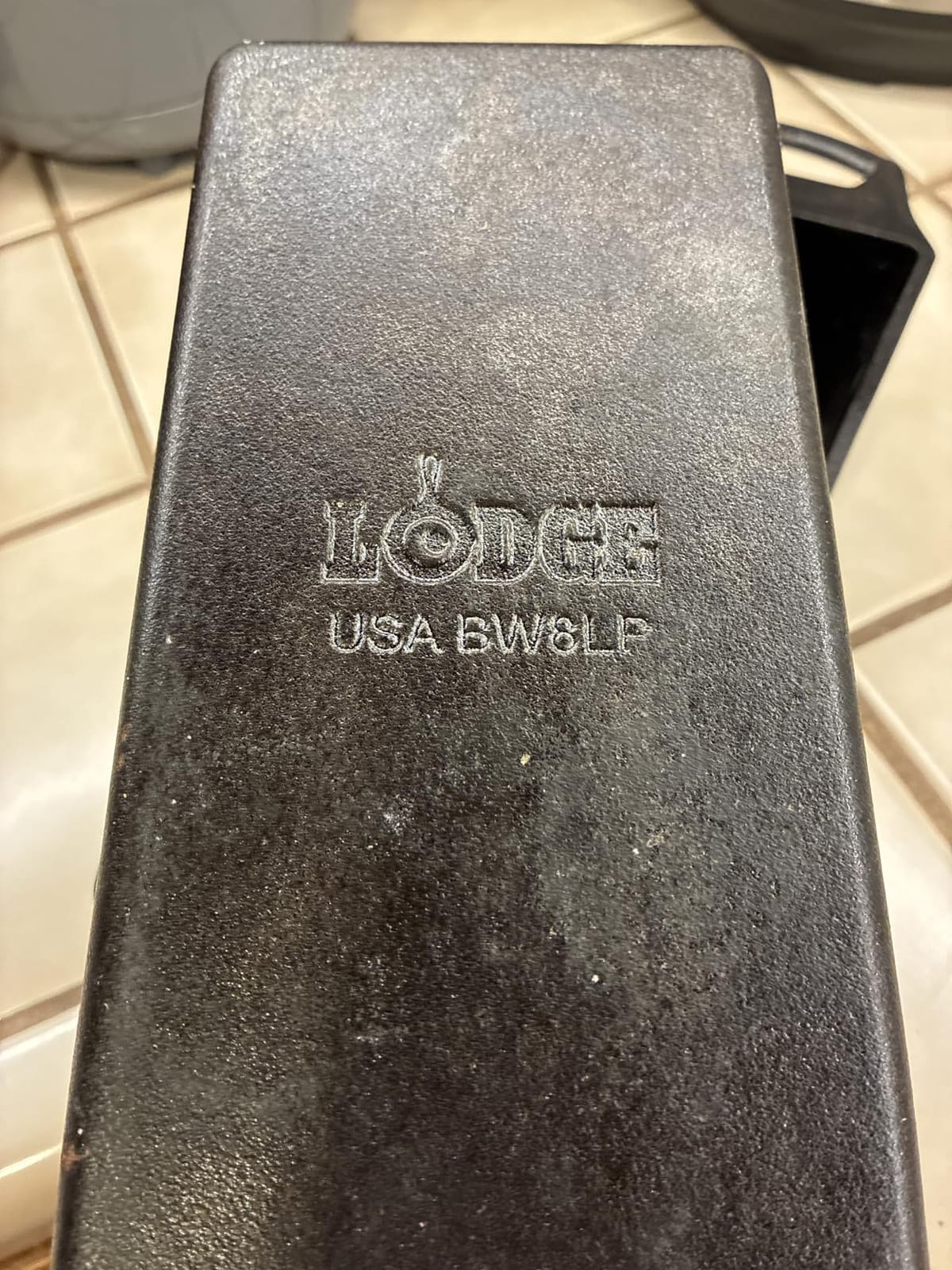 Lodge Pre-Seasoned Cast Iron Loaf Pan, PFAS-Free, 8.5 Inches customer photo 1