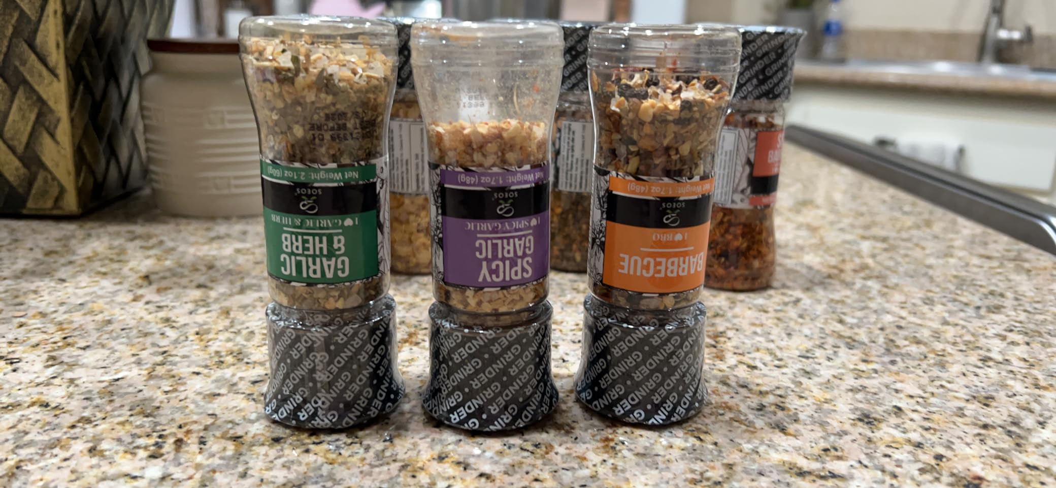 Soeos Spice Seasoning Set, Pack Of 9, 16.28 OZ (461g) | Barbecue, Garlic & Pepper, with Integrated Grinders, Salt and Pepper Grinder Set, Seasoning Gift Set customer photo 2