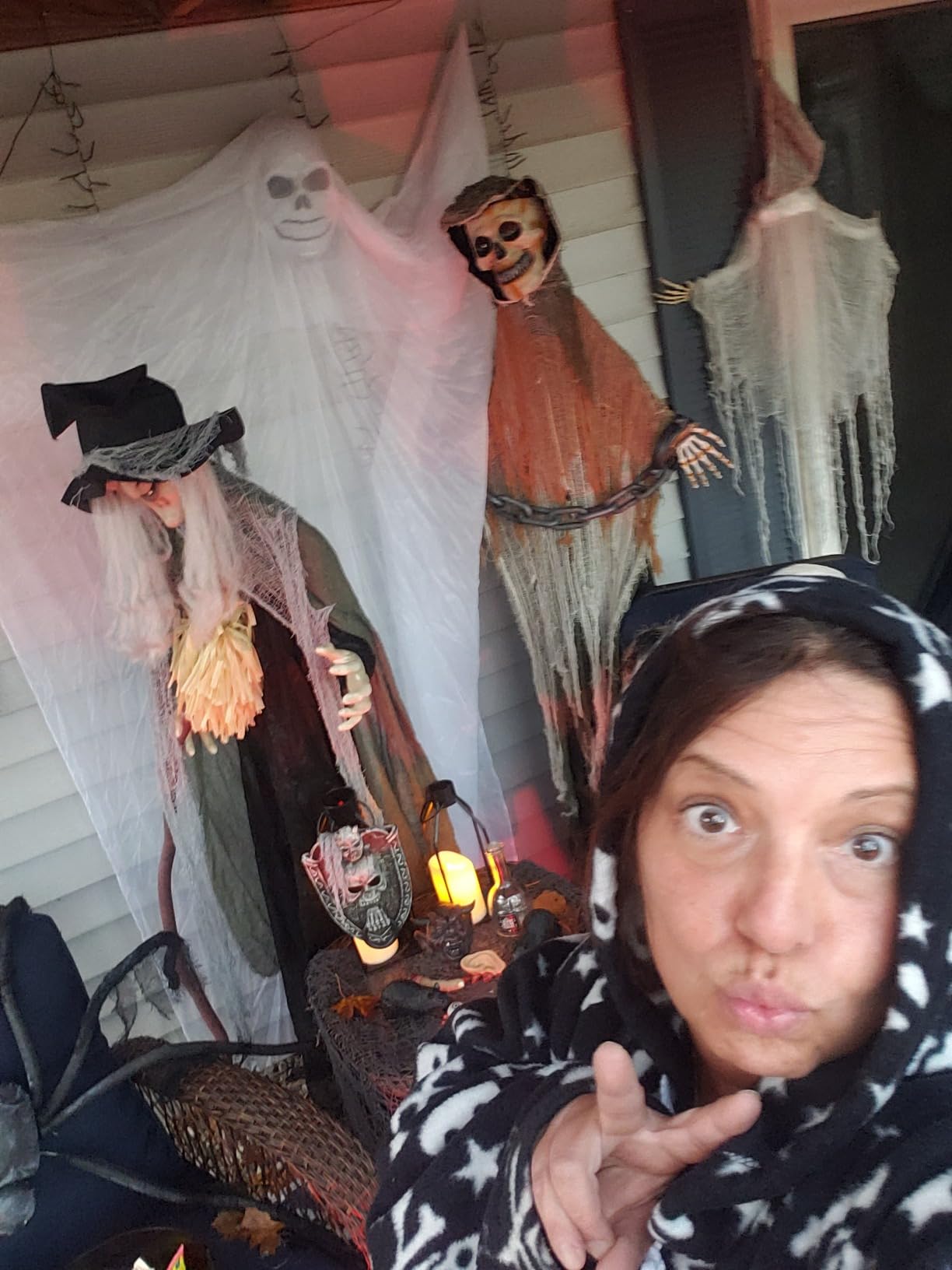 JOYIN Halloween Decorations Outdoor Life Size Animatronics Grim Reaper with Chain, Sound-Actived Party Decor with Creepy Sound, Scary Haunted House Props for Garden Yard Lawn customer photo 1