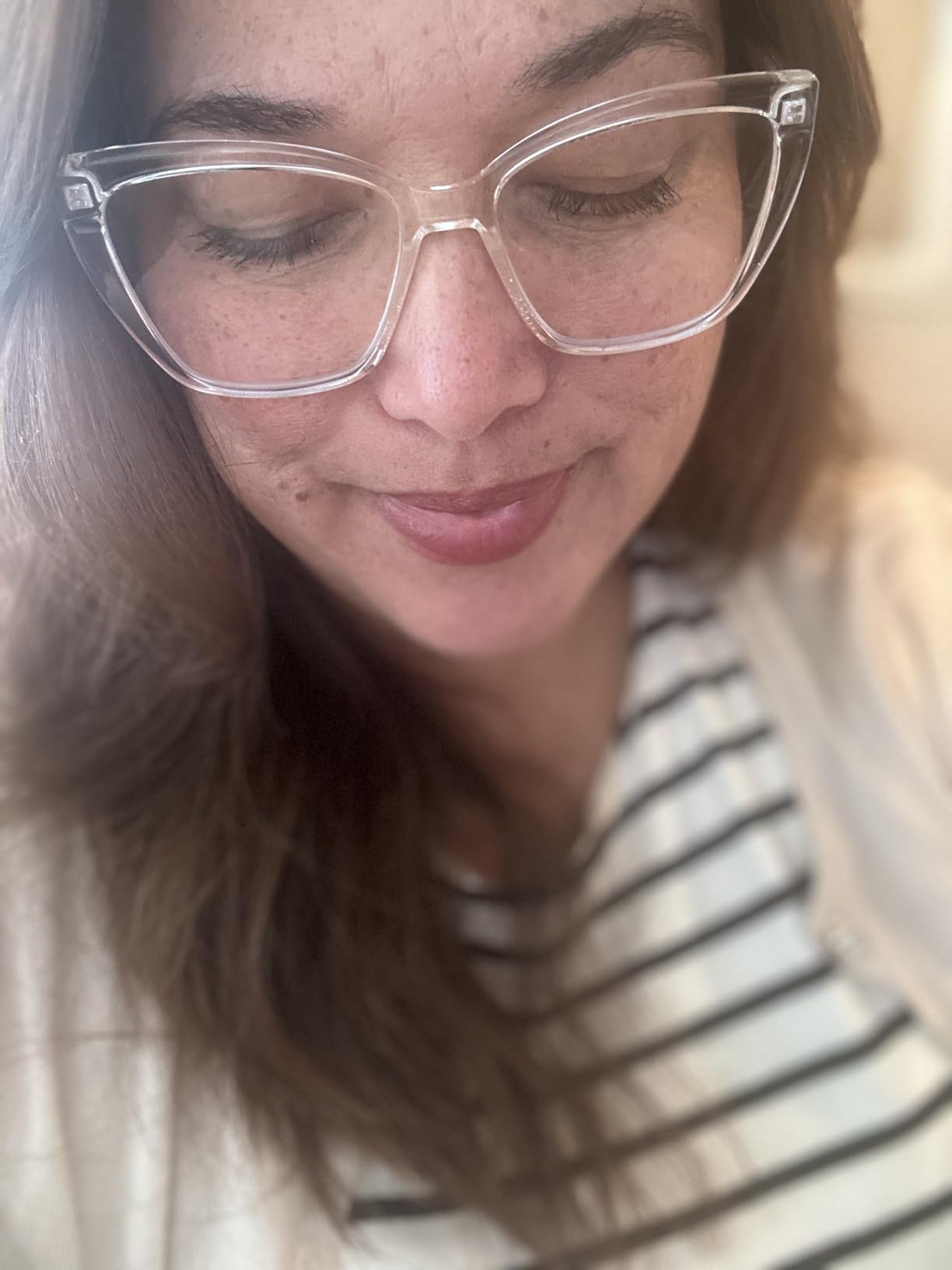 AMOMOMA Trendy TR90 Oversized Blue Light Reading Glasses Women,Stylish Square Cat Eye Glasses AM6031 customer photo 2