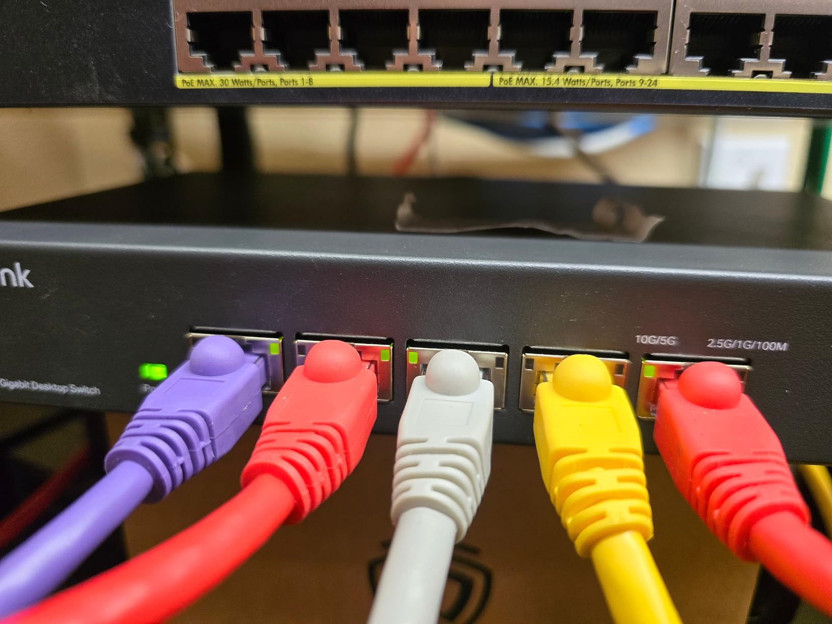 TP-Link TL-SX105, 5 Port 10G/Multi-Gig Unmanaged Ethernet Switch customer photo 1