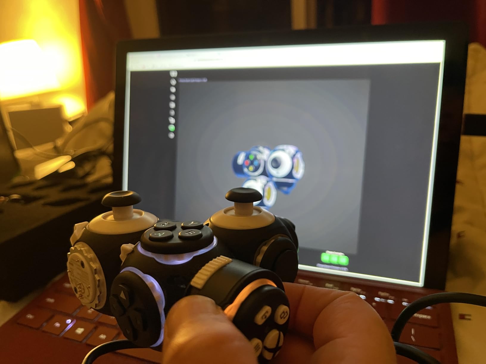 ByoWave Proteus Controller Kit – Modular Gaming Controller with 15+ Interchangeable Parts, Custom Remapping & LED Lighting – Works with PC, Steam Deck & Xbox Series X|S – Lithos Collection Limited Edition customer photo 1