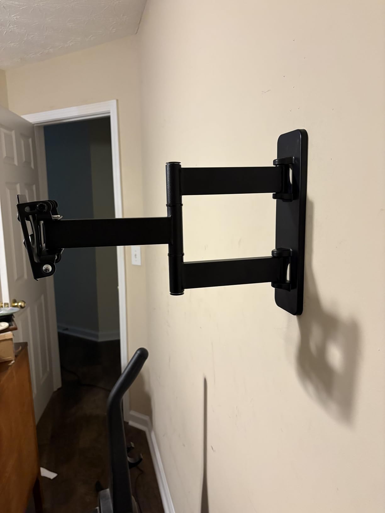 Amazon Basics Full Motion Articulating TV Wall Mount with Tilt Swivel, Extends 16 inches, VESA 200x200, for 12