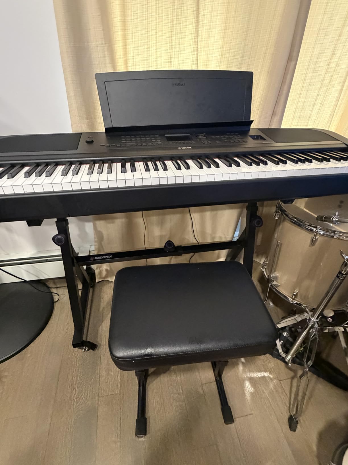 Liquid Stands Piano Bench Adjustable Stool – Music Keyboard Bench Seat for Piano Keyboard Stand with Black Padded Cushion for Musicians Piano Stool Chair (PU Leather) customer photo 2