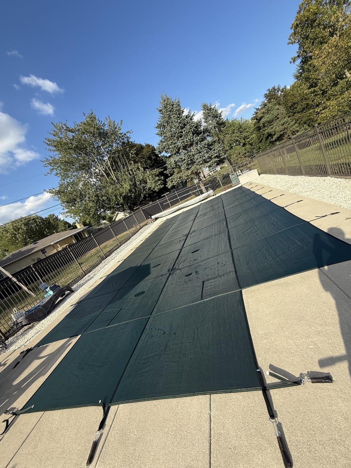 VEVOR 20x40 ft Pool Safety Cover, Green Mesh for Rectangle Inground Pools customer photo 1