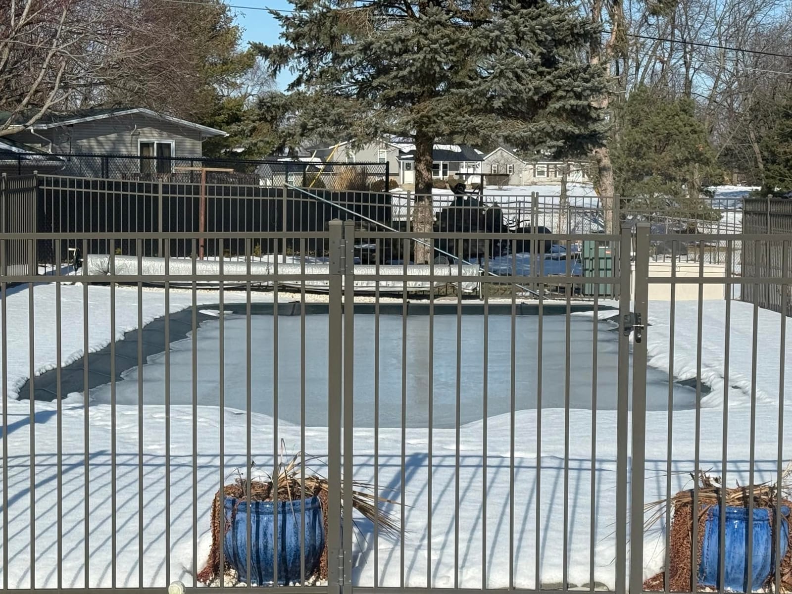 VEVOR 20x40 ft Pool Safety Cover, Green Mesh for Rectangle Inground Pools customer photo 2