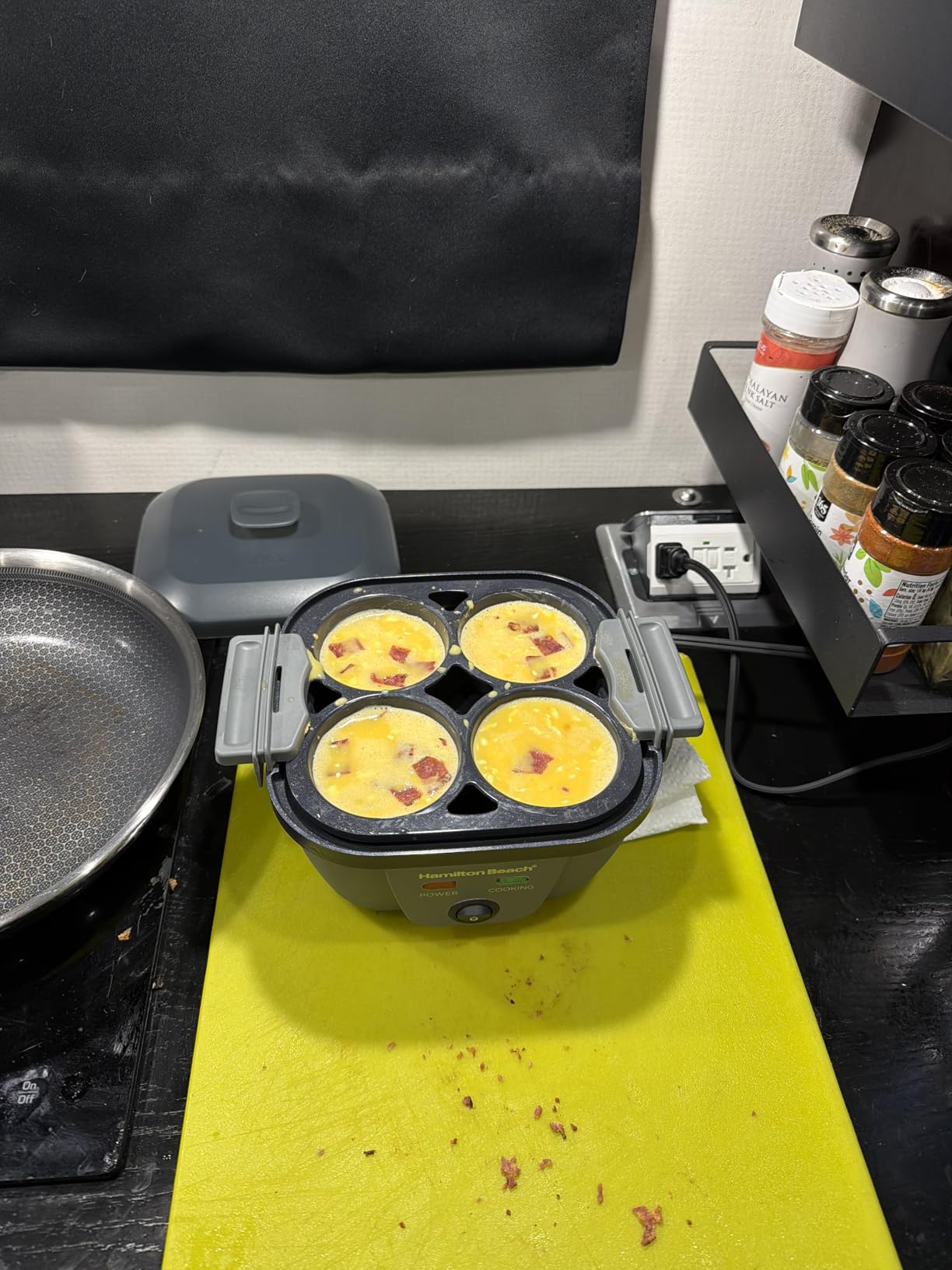 Hamilton Beach 6-in-1 Electric Egg Cooker for Hard Boiled Eggs, Sous Vide Style Egg Bite Maker and Poacher, 5.25