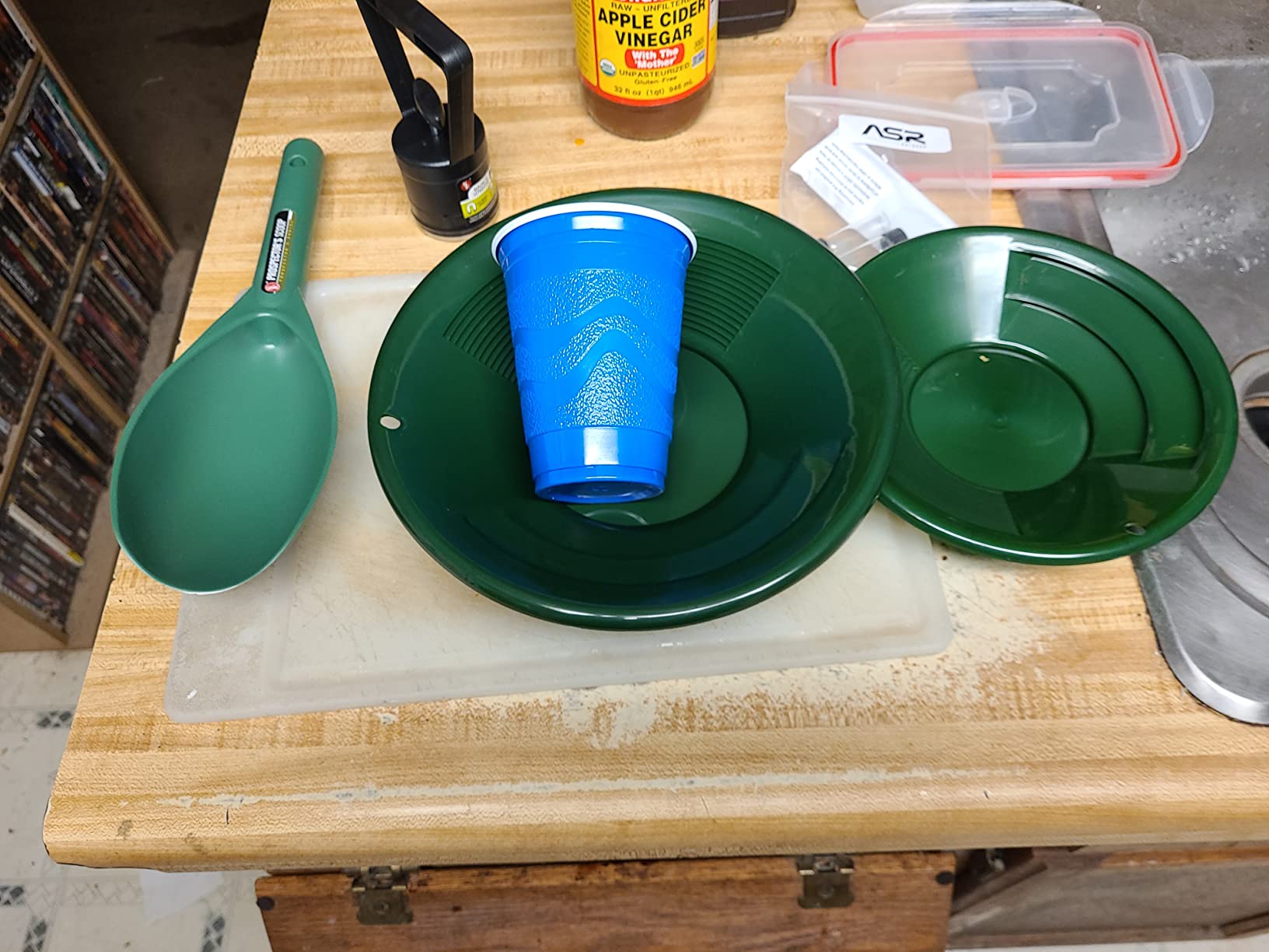 ASR Outdoor Gold Panning Kit Gold Rush Prospecting Tools Accessories 10pc - Green customer photo 2
