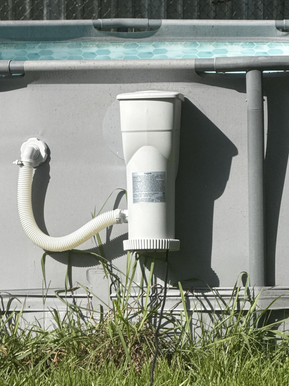 Funsicle SkimmerPlus 1,500 GPH 2-in-1 Filter Pump and Skimmer System for Above Ground Swimming Pools - Pool Cleaning and Maintenance customer photo 1