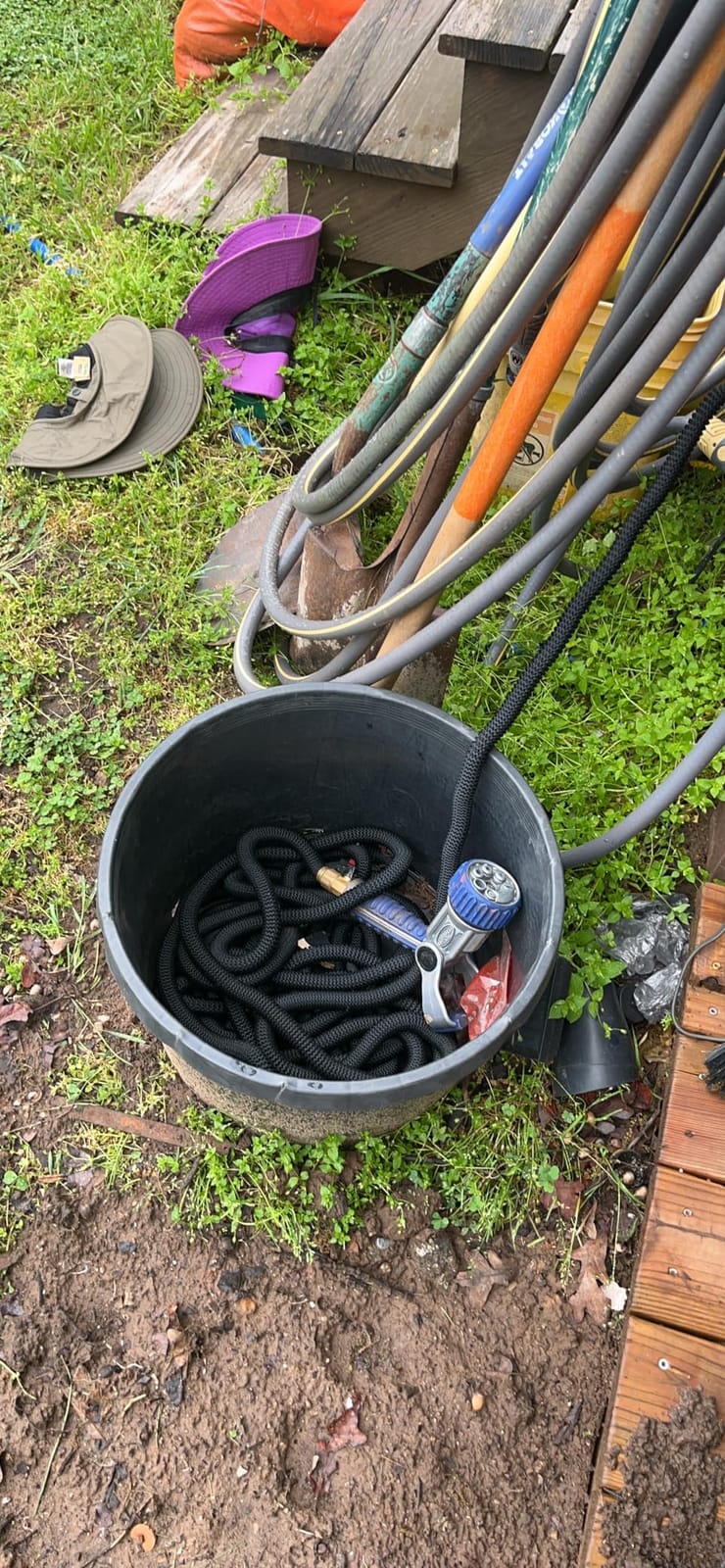 J&B XpandaHose 50ft Expandable Garden Hose- Heavy Duty Superior Strength 3750D - 4 -Layer Latex Core - Extra Strong Brass Connectors and Storage Bag (Black 50) customer photo 1