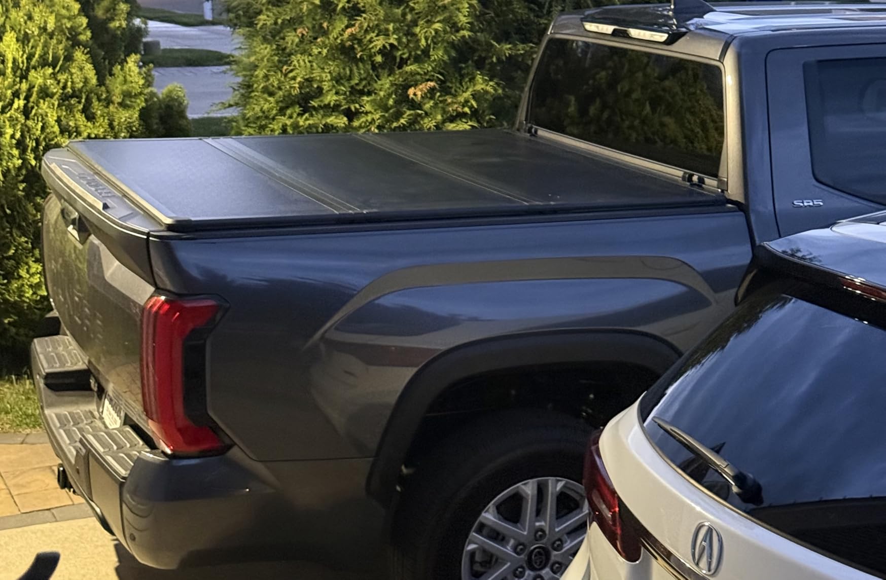 Toptiny Hard Folding Truck Bed Tonneau Cover HTF034 Fits 2022-2026 Toyota Tundra 5‘6