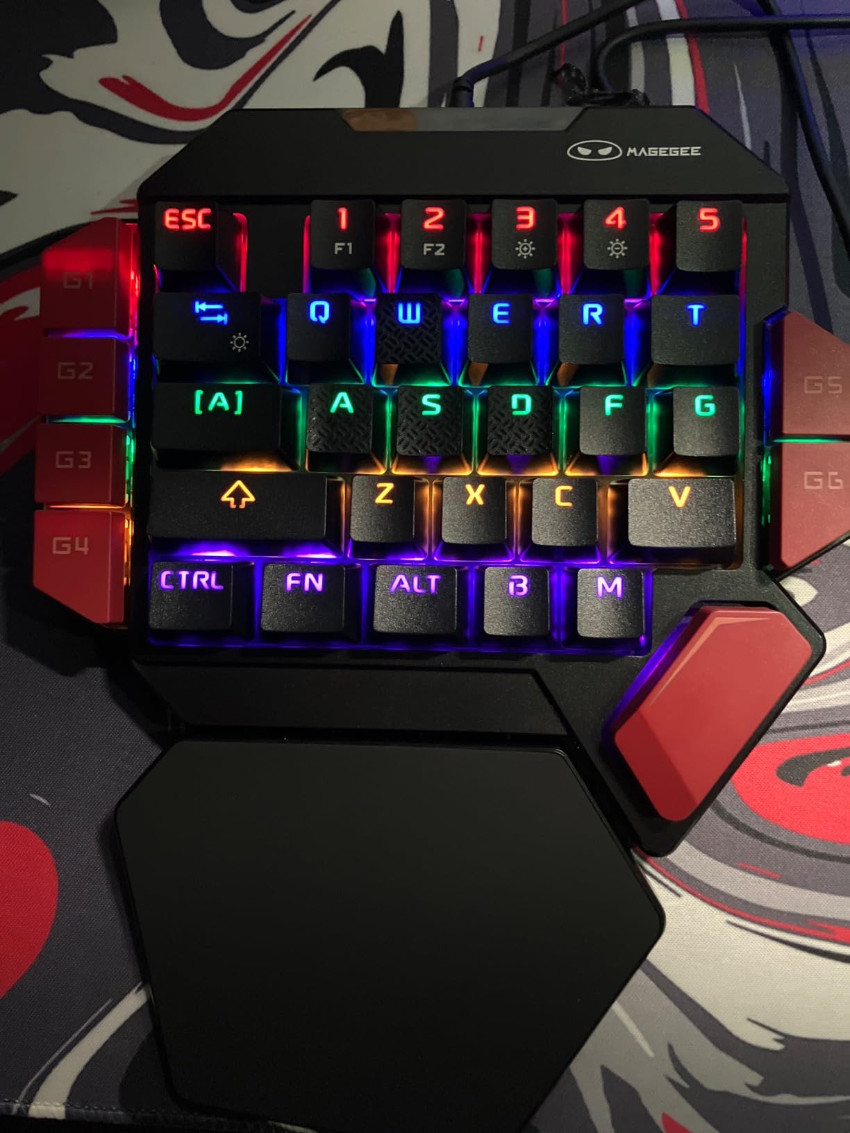 MageGee One Handed Professional Gaming Keyboard, RGB Backlit 35 Keys Mini Wired Mechanical Keyboard with Blue Switch for PC Gamer, Support 6 Macro Keys - Black/Red customer photo 2